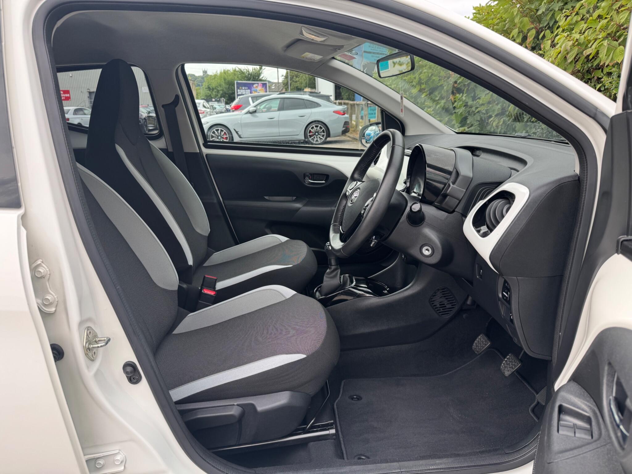 Toyota Aygo view 21