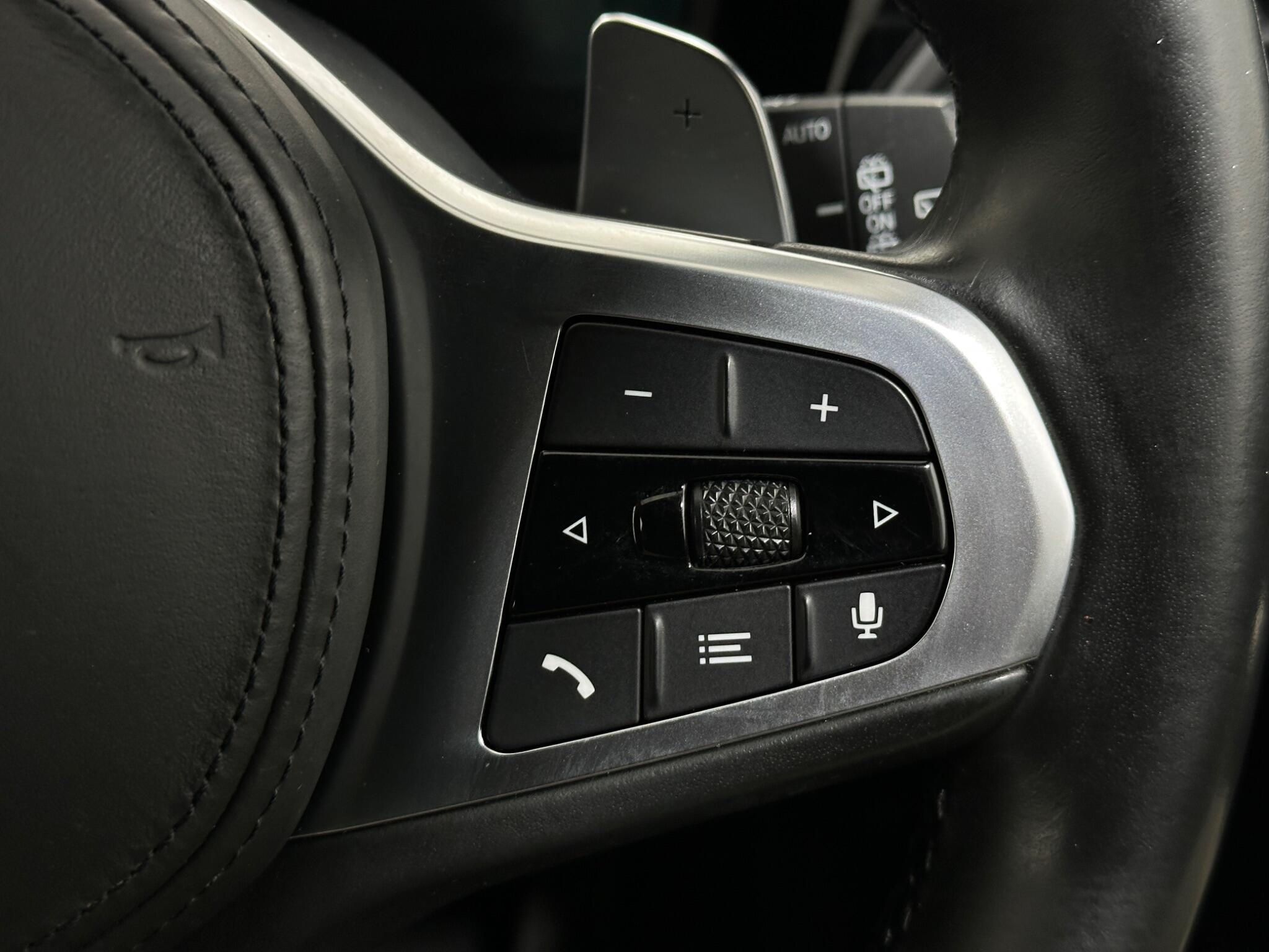 BMW 3 Series view 15