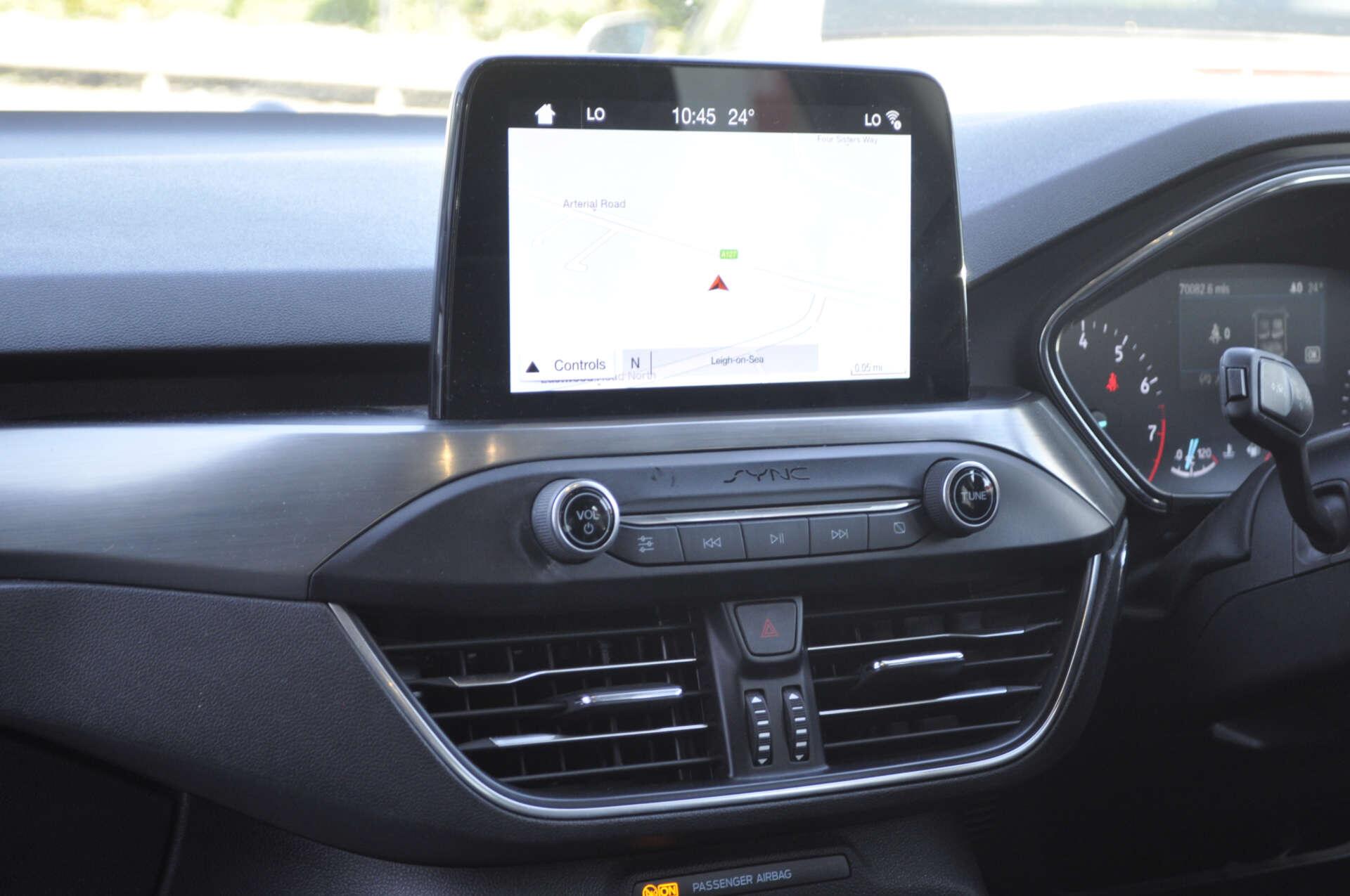 Ford Focus view 15