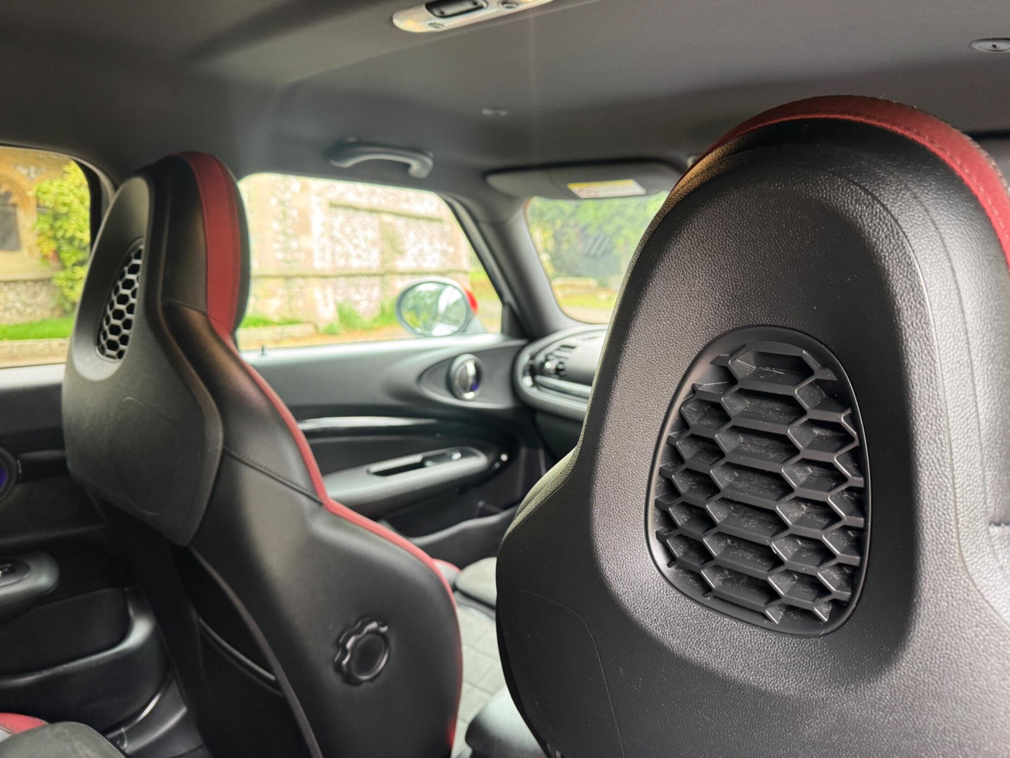 Mini Clubman view 75