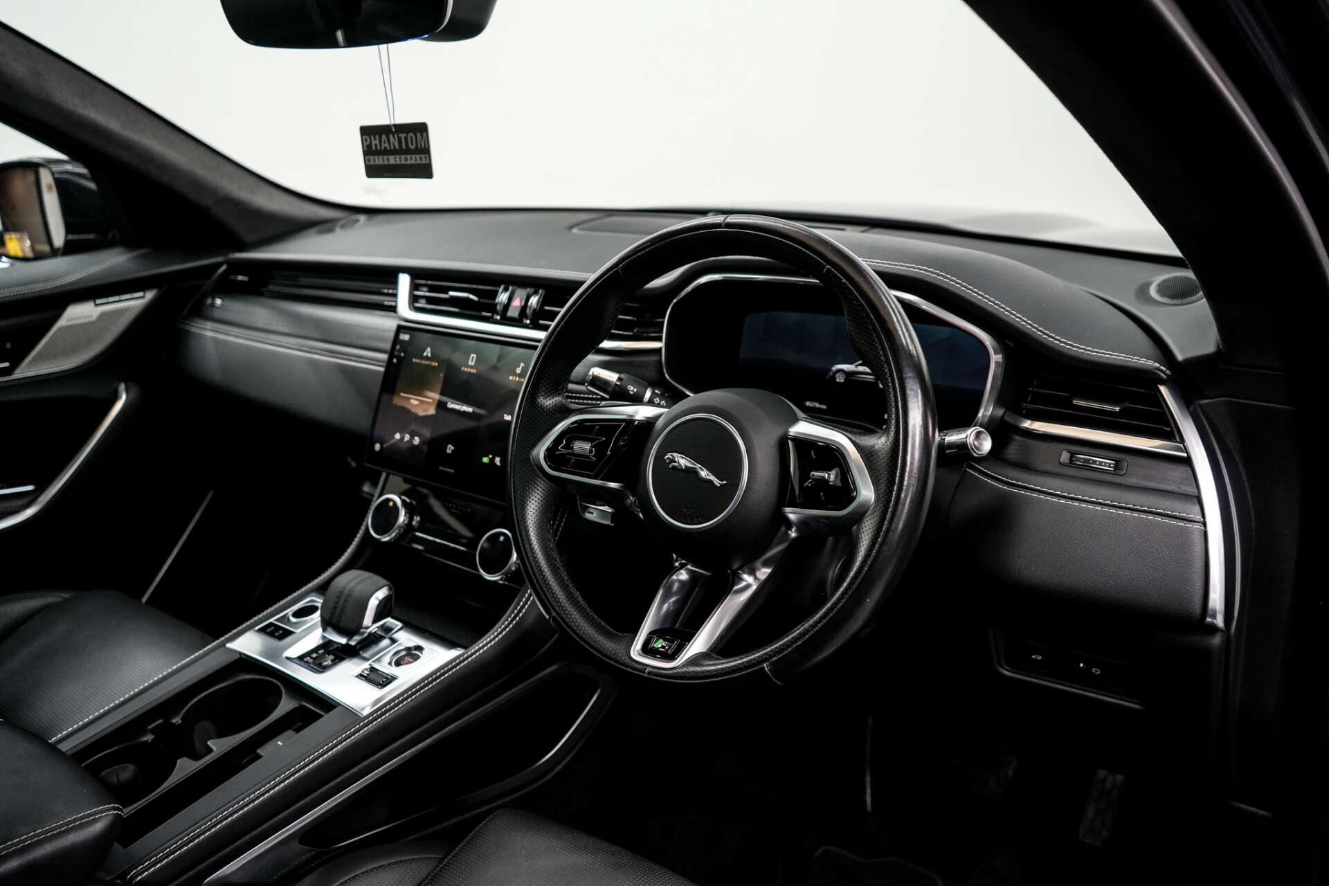 Jaguar F-Pace view 11