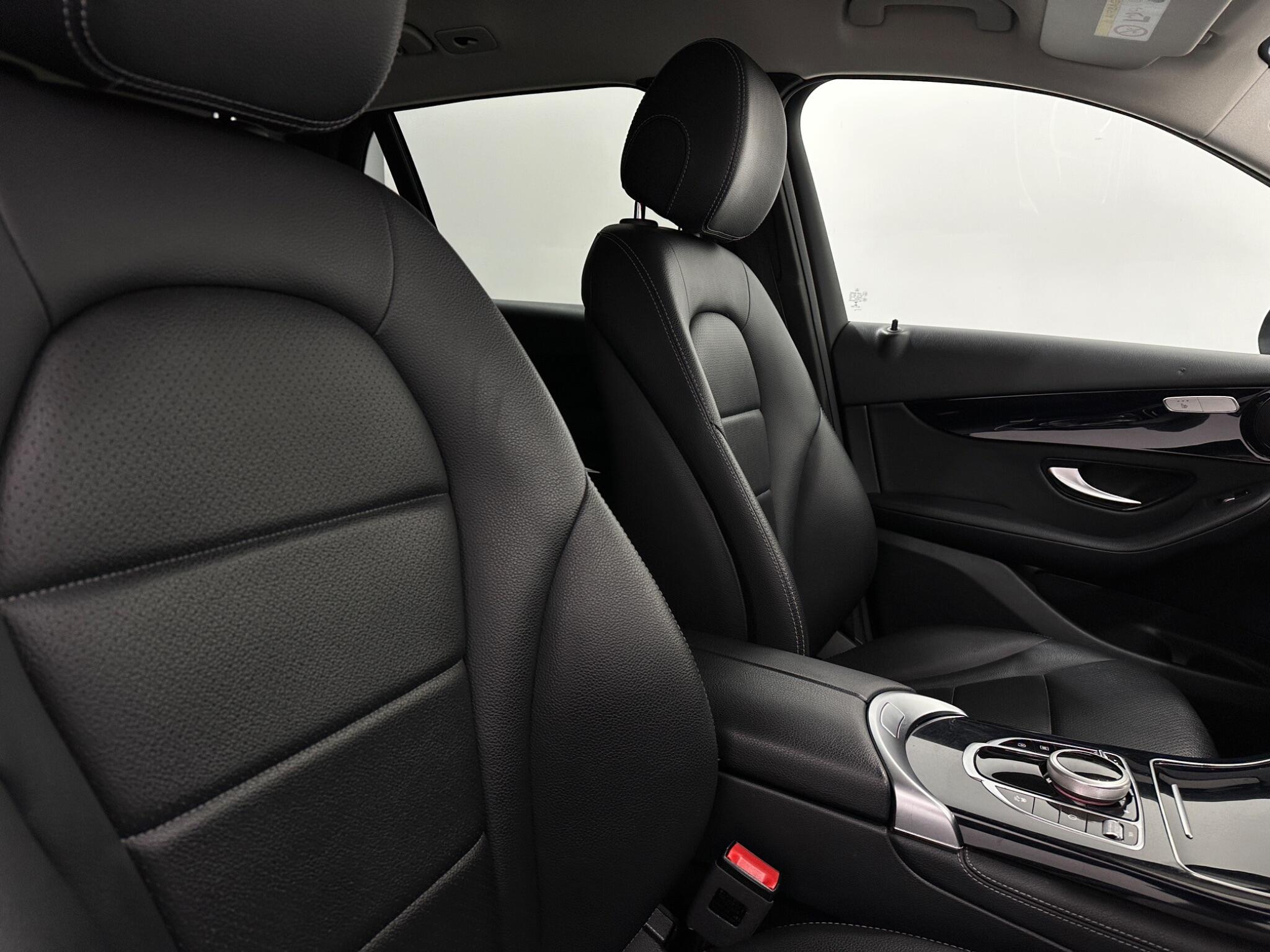Mercedes-Benz GLC view 33