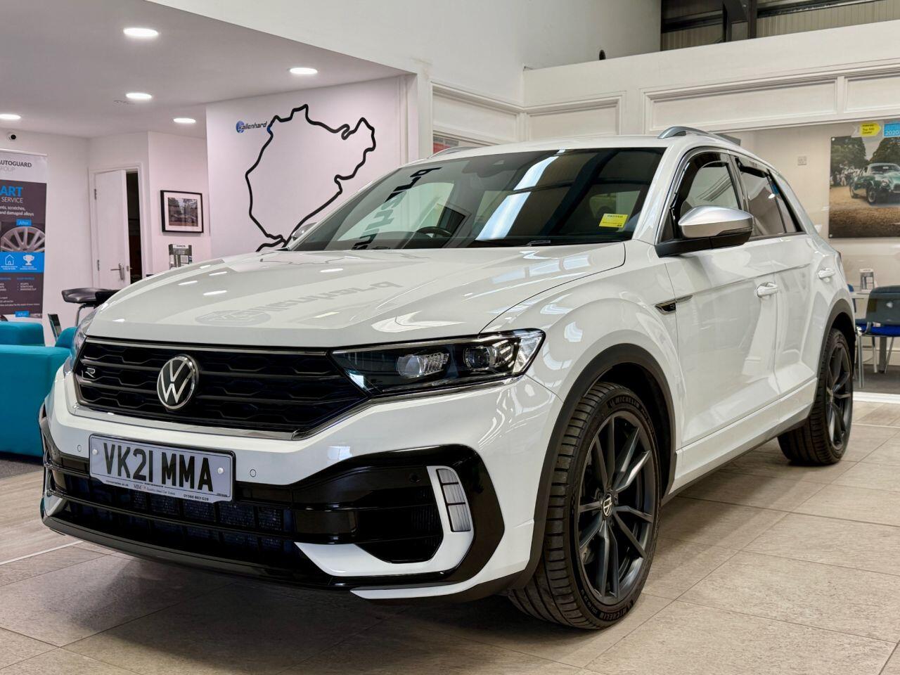 Volkswagen T-Roc view 6