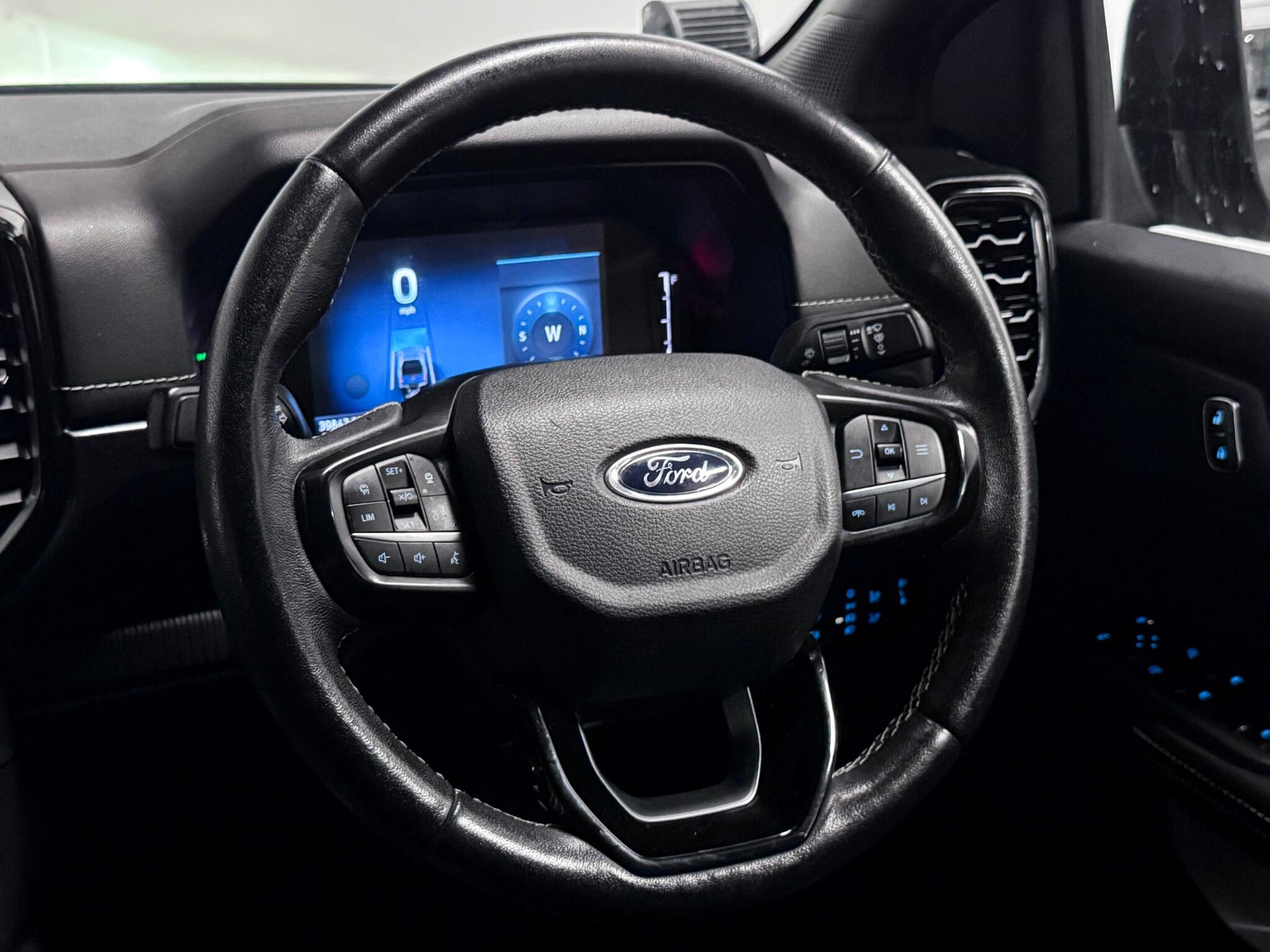 Ford Ranger view 24