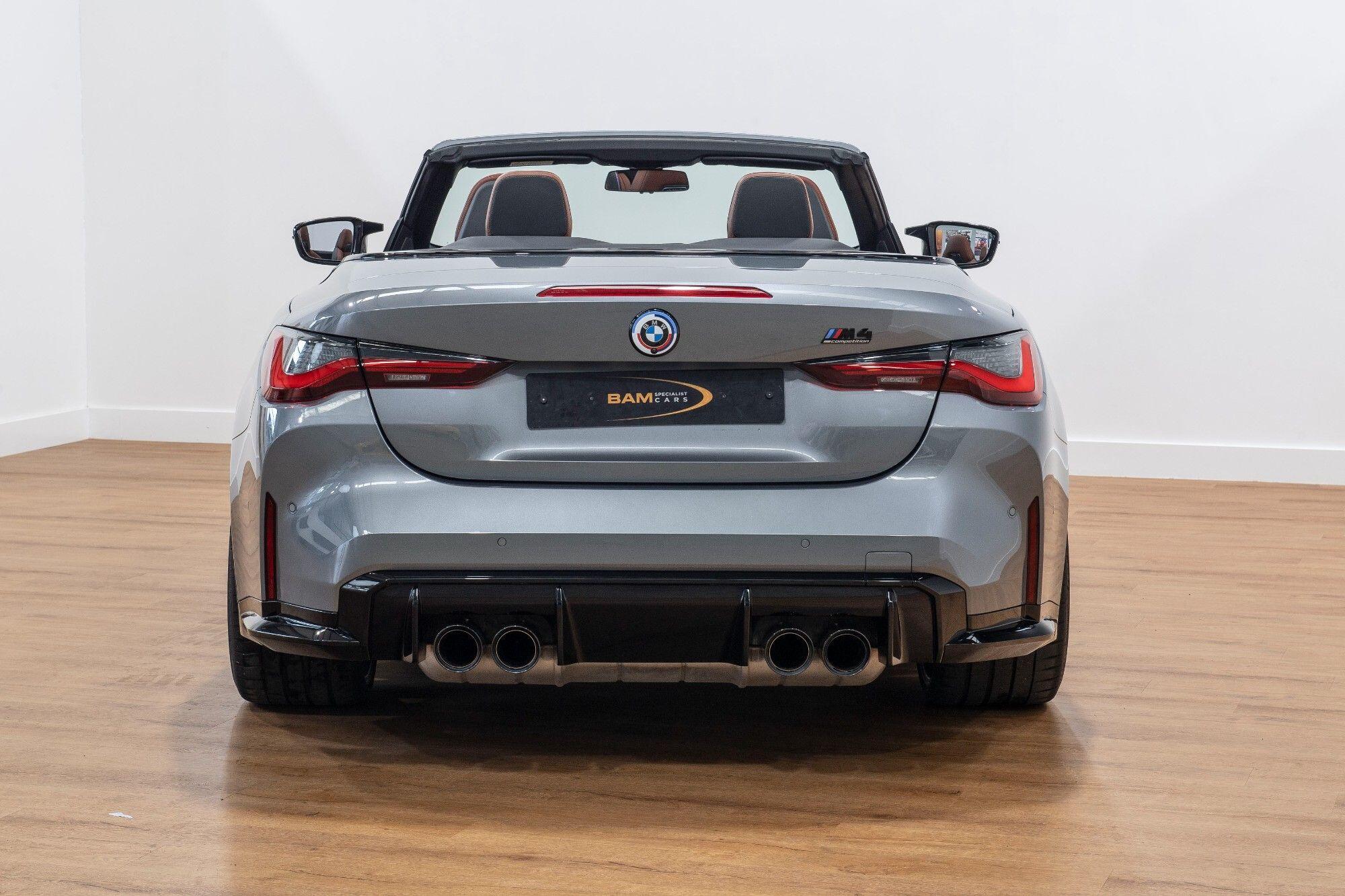 BMW M4 view 8