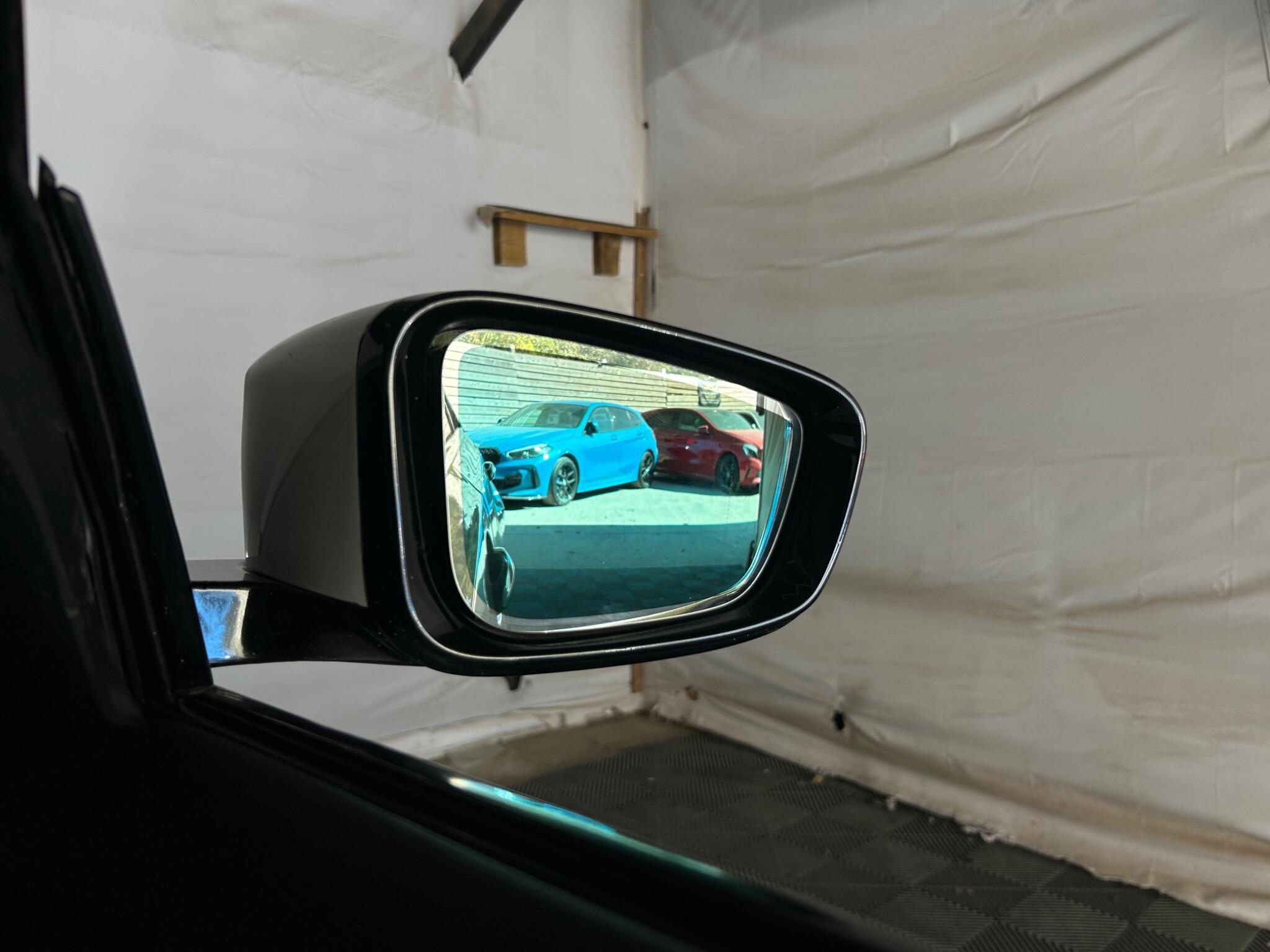 BMW 3 Series view 54
