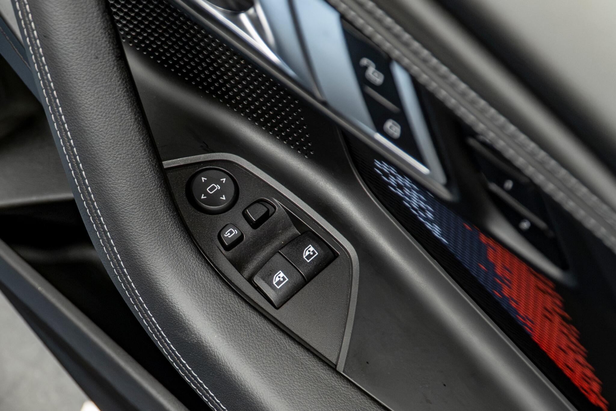 BMW M2 view 32