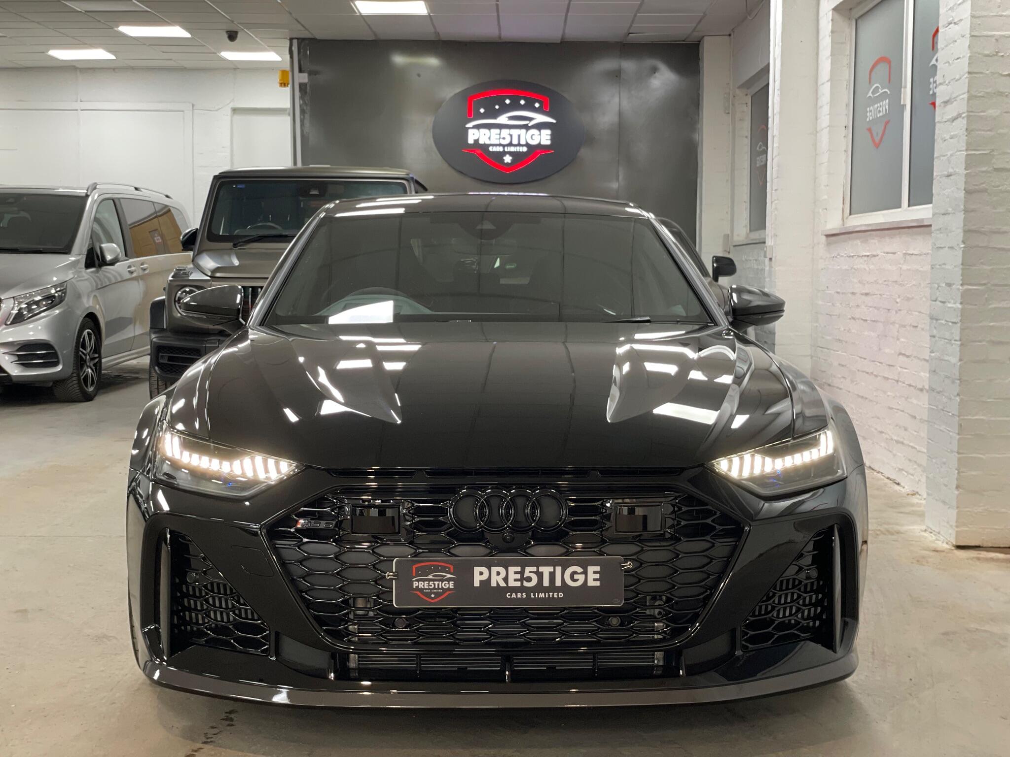 Audi RS6 view 37