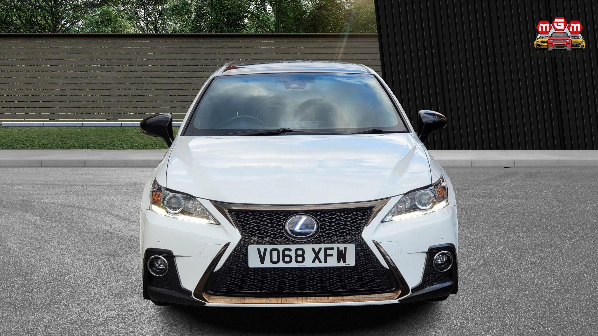 Lexus CT view 5