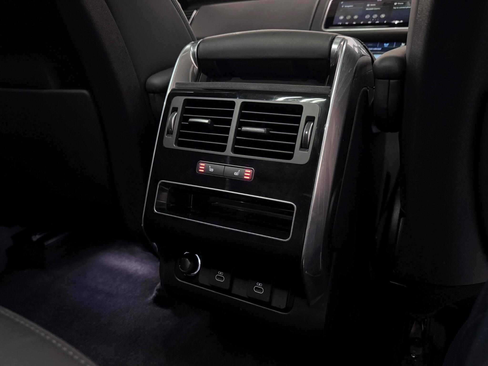 Land Rover Range Rover Sport view 23