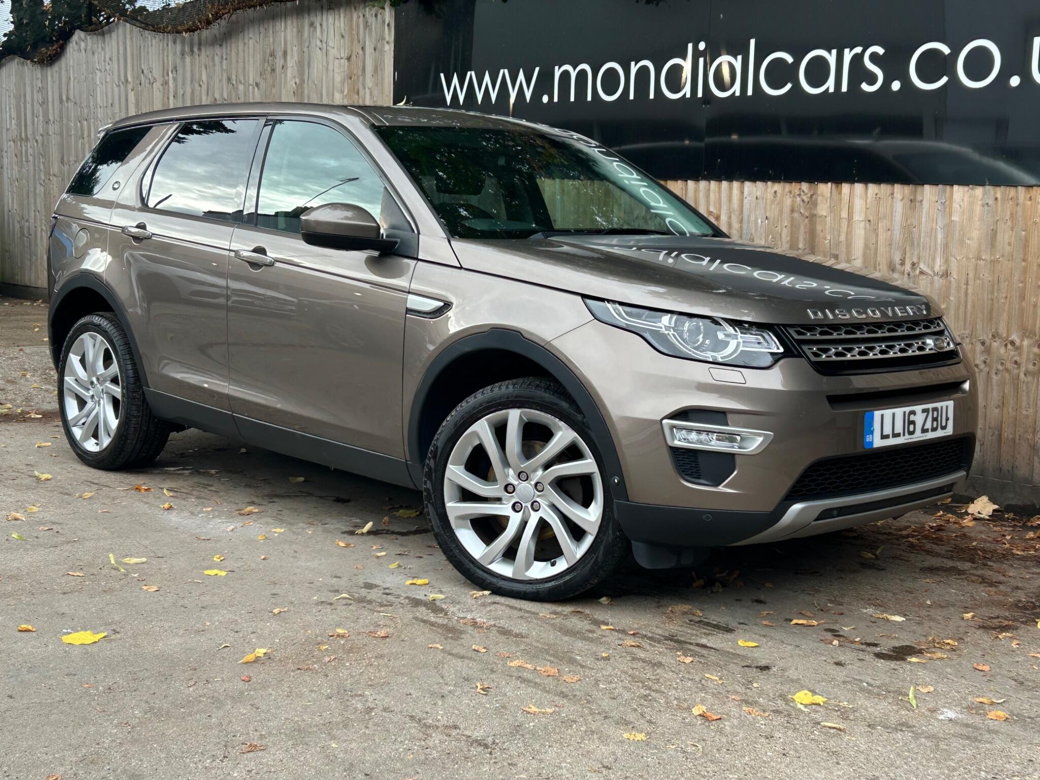 Land Rover Discovery Sport view 10