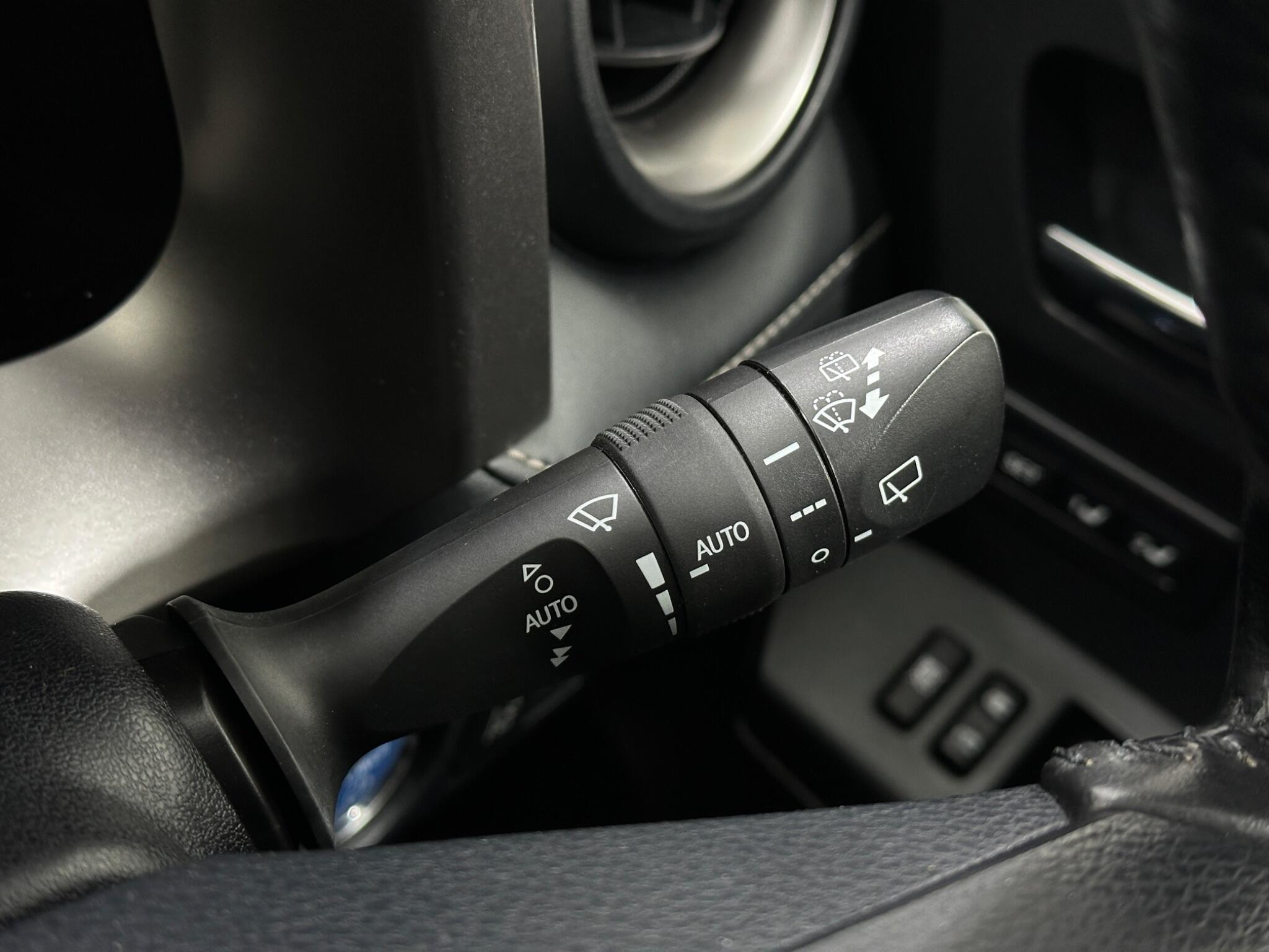 Toyota Rav4 view 17