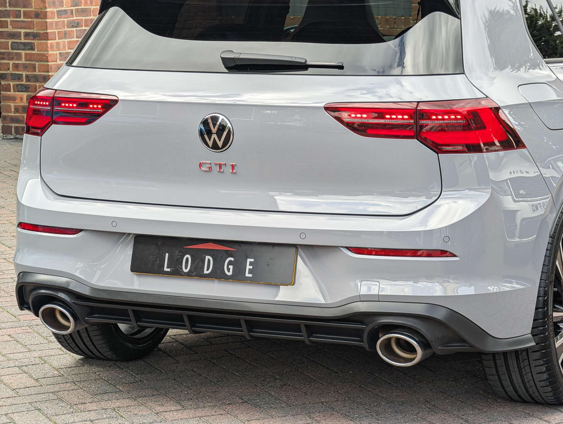 Volkswagen Golf view 17