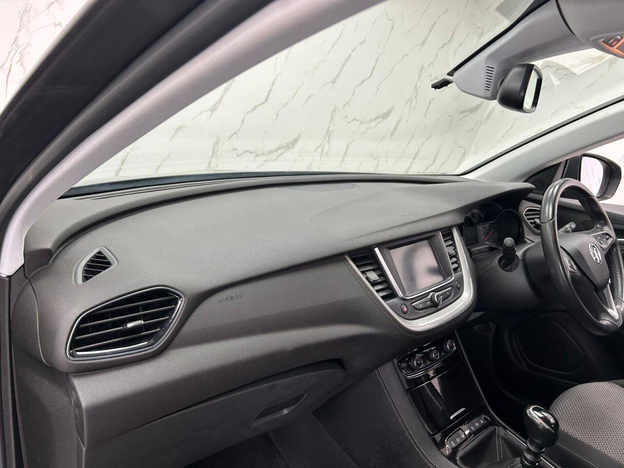 Vauxhall Grandland X view 12