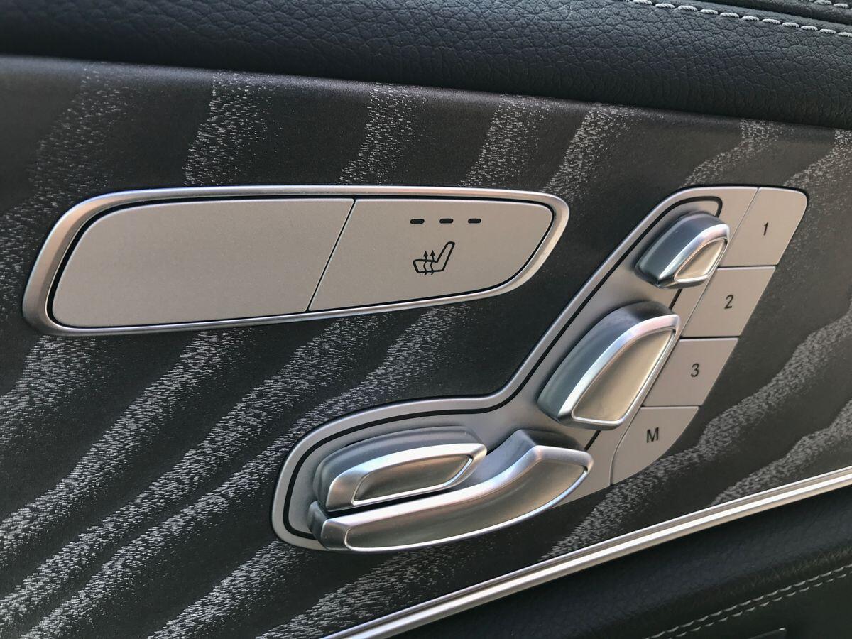 Mercedes-Benz E-Class view 22