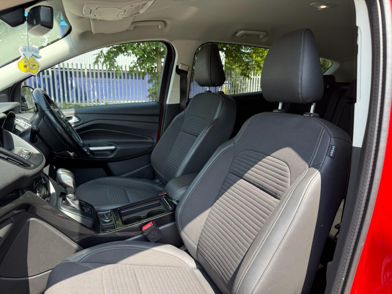 Ford Kuga view 10