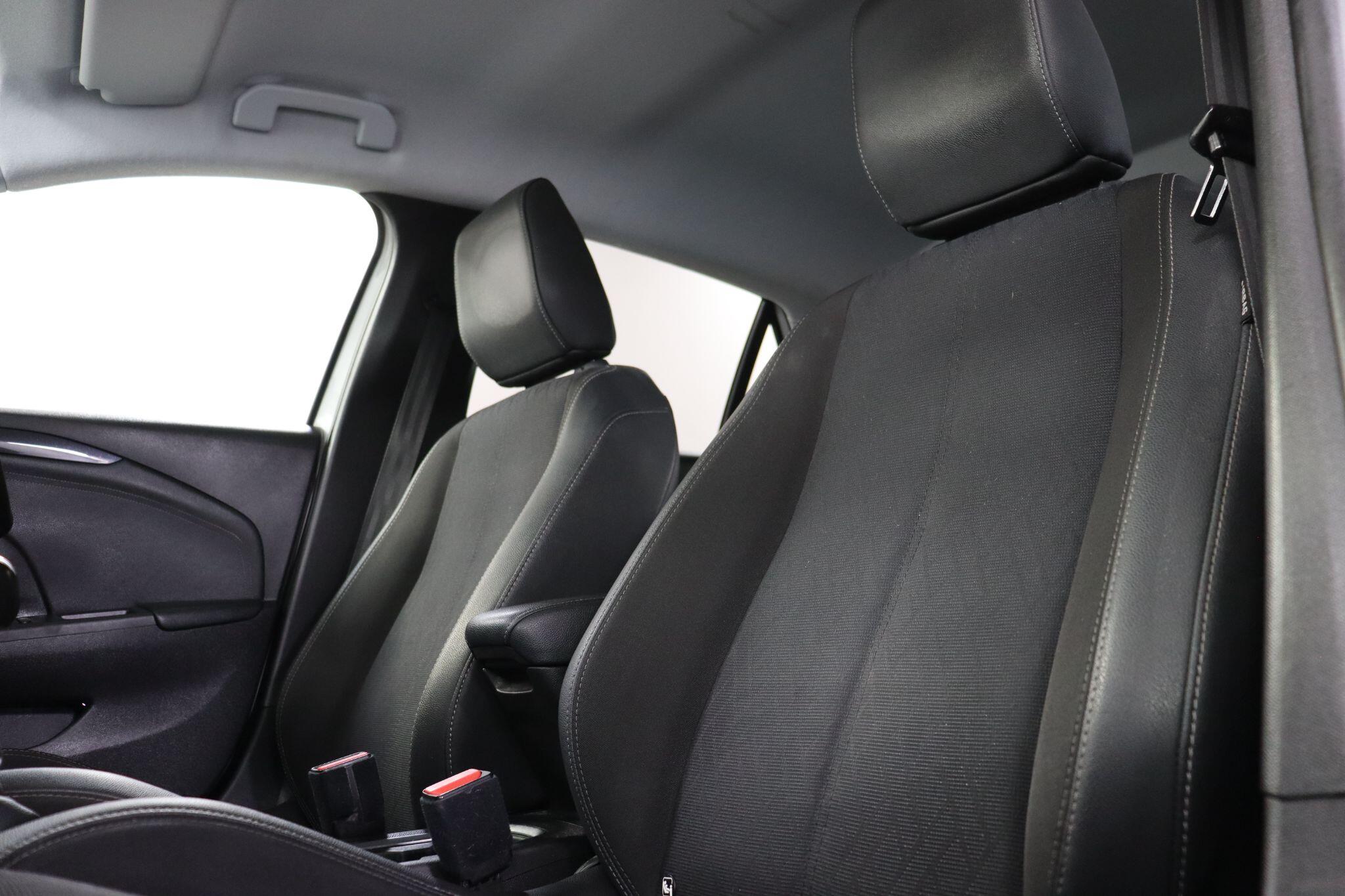 Vauxhall Corsa view 35