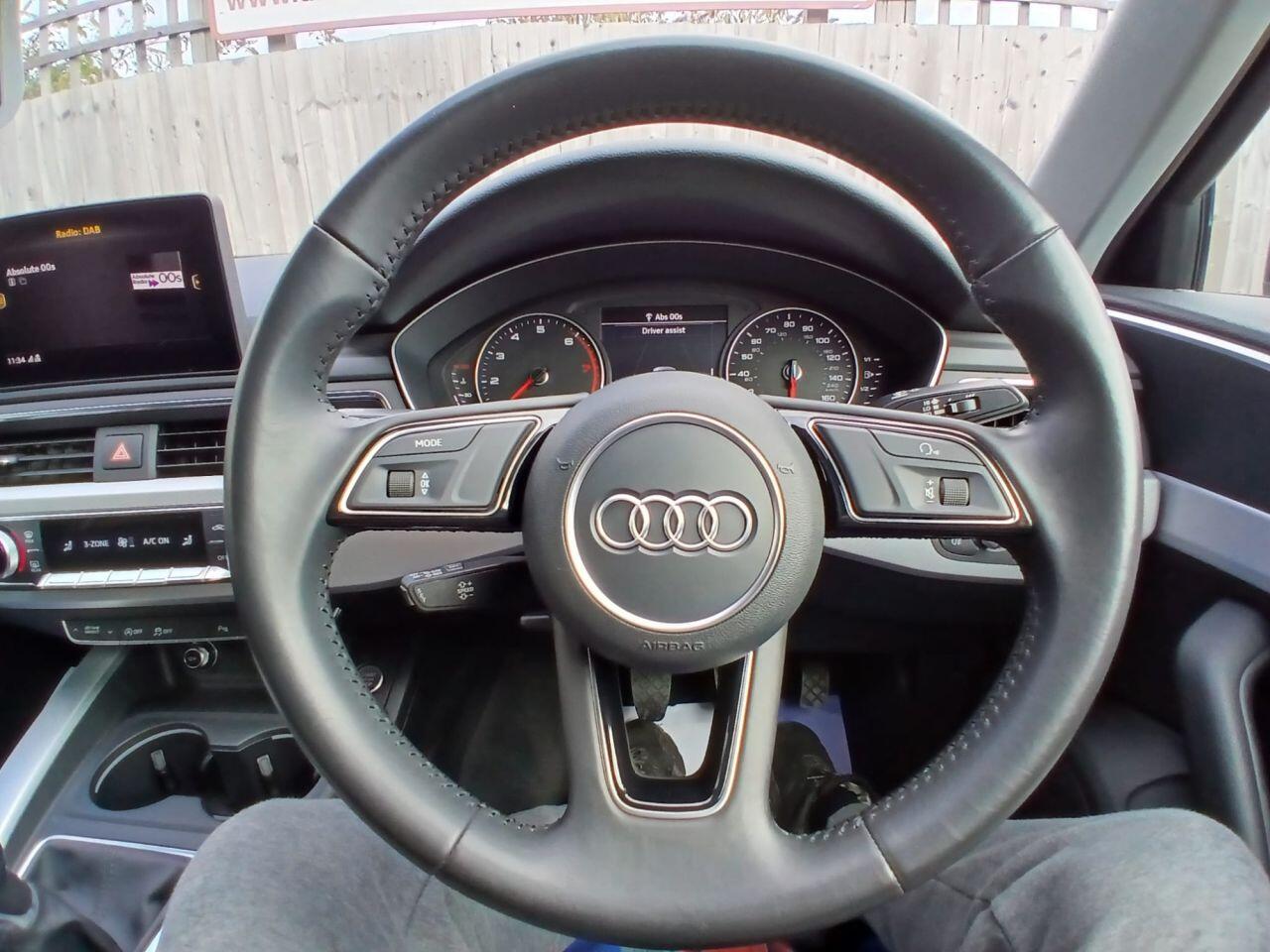 Audi A4 view 13