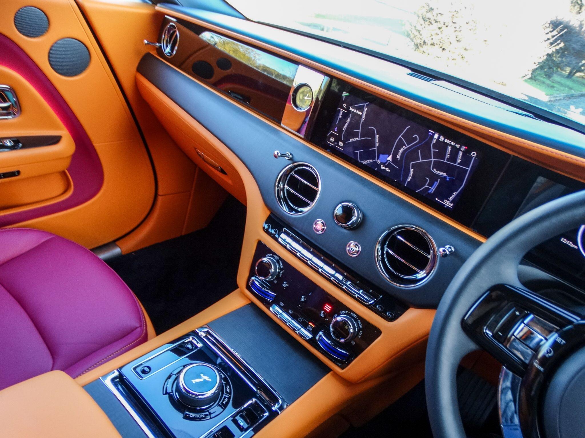 Rolls-Royce Spectre view 8