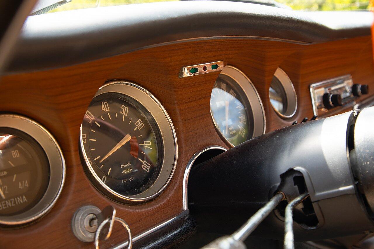 Alfa Romeo Giulia view 40