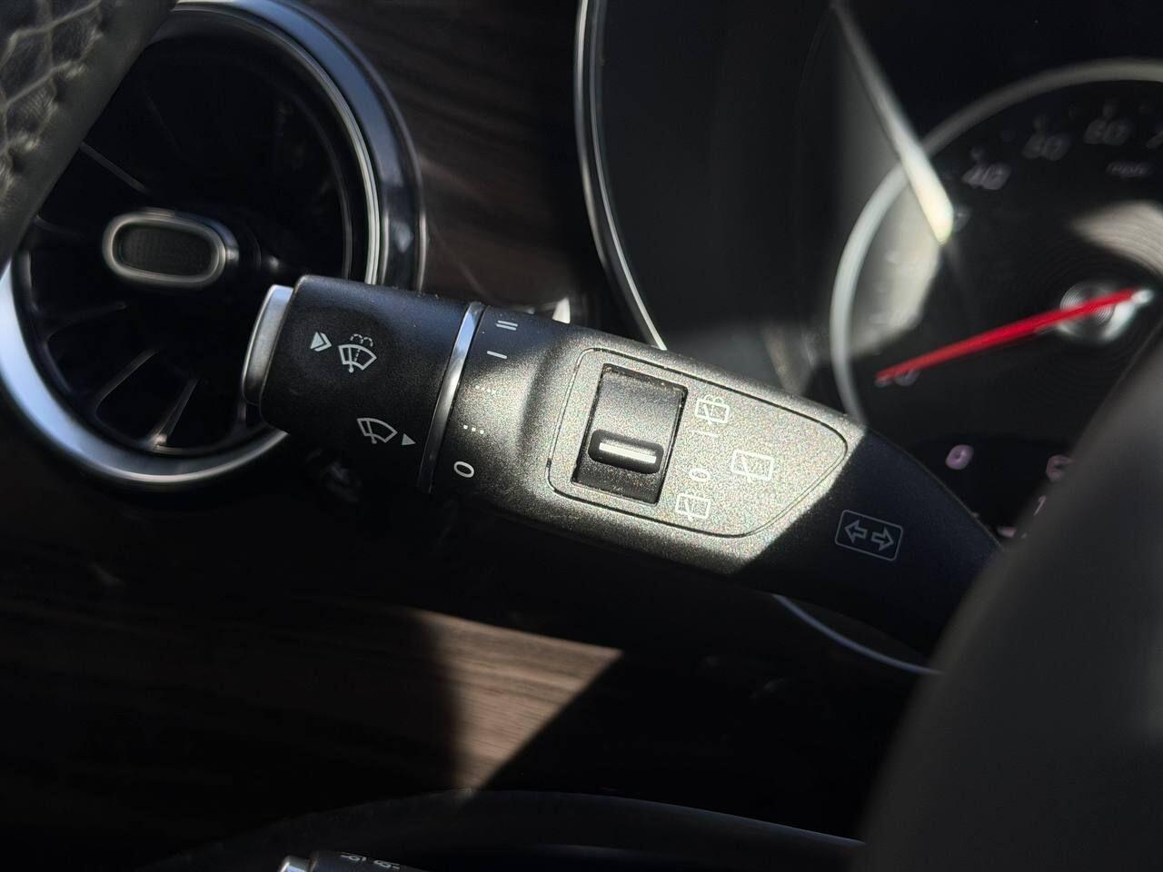 Mercedes-Benz EQV view 25