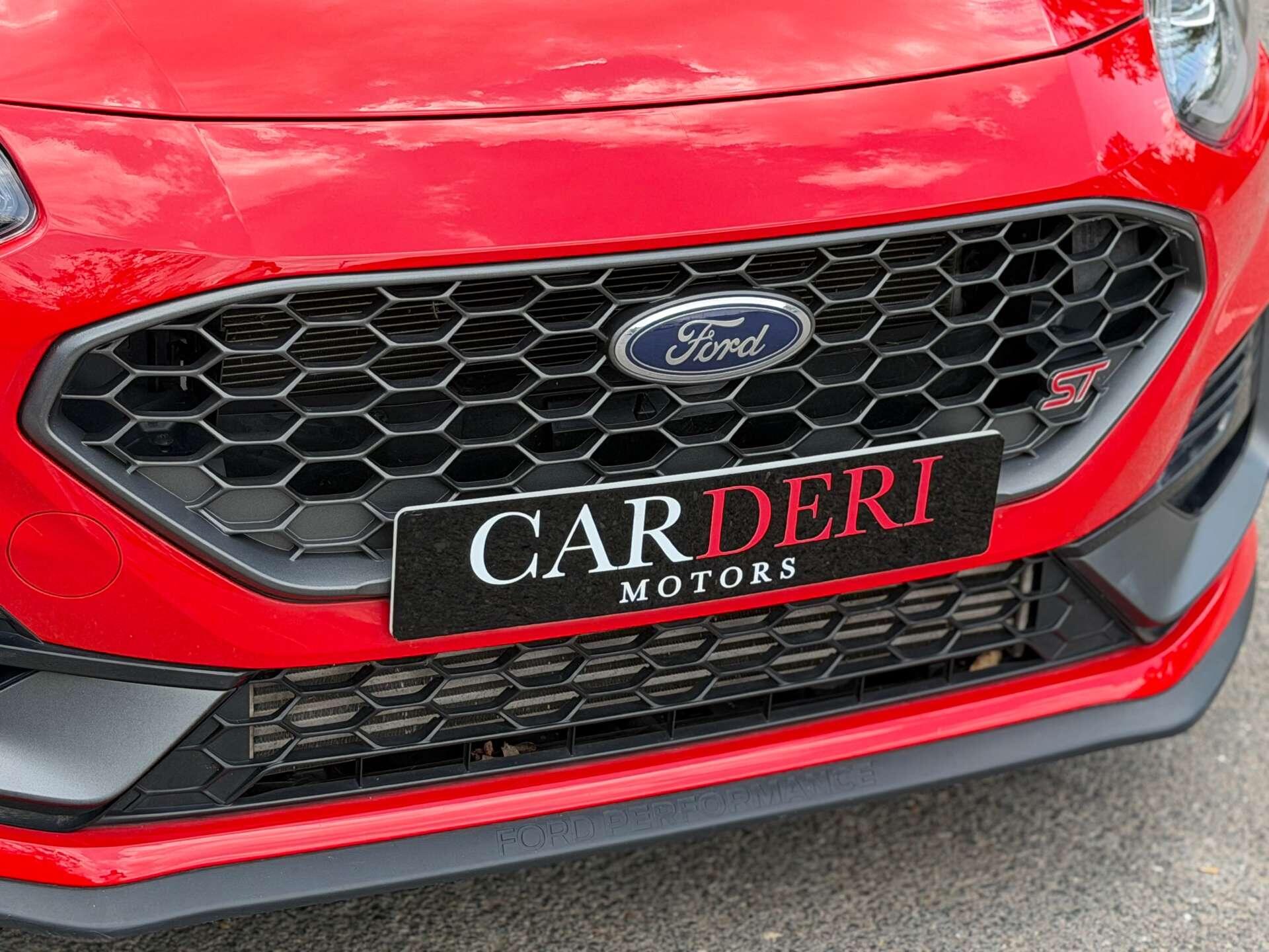 Ford Fiesta view 9