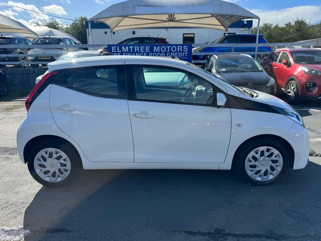 Toyota Aygo view 4