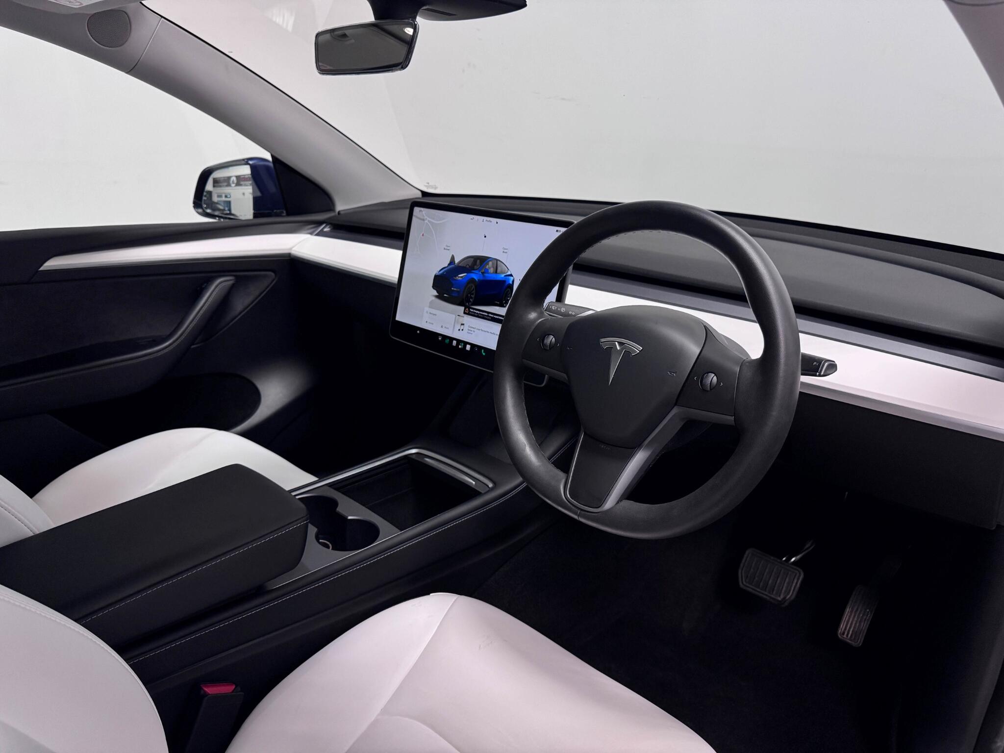 Tesla Model Y view 33