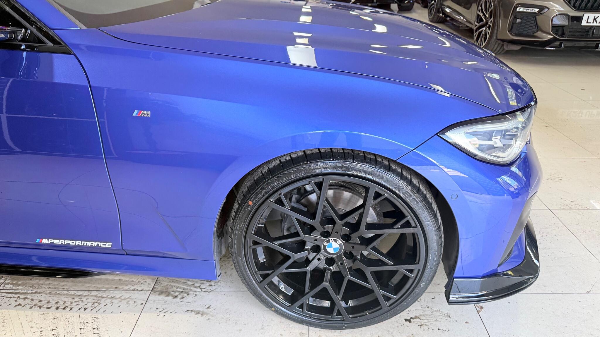 BMW 3 Series view 39