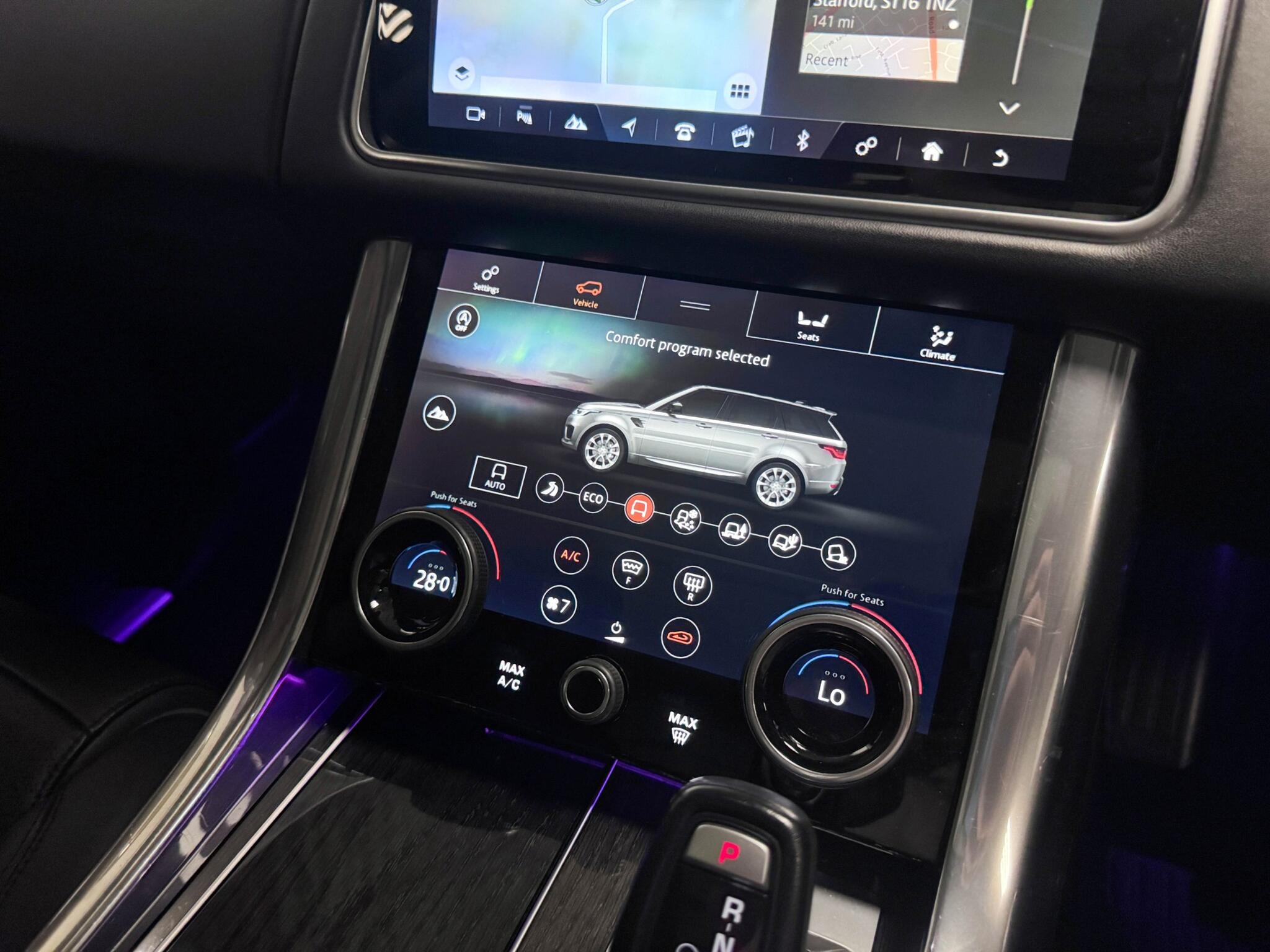 Land Rover Range Rover Sport view 40