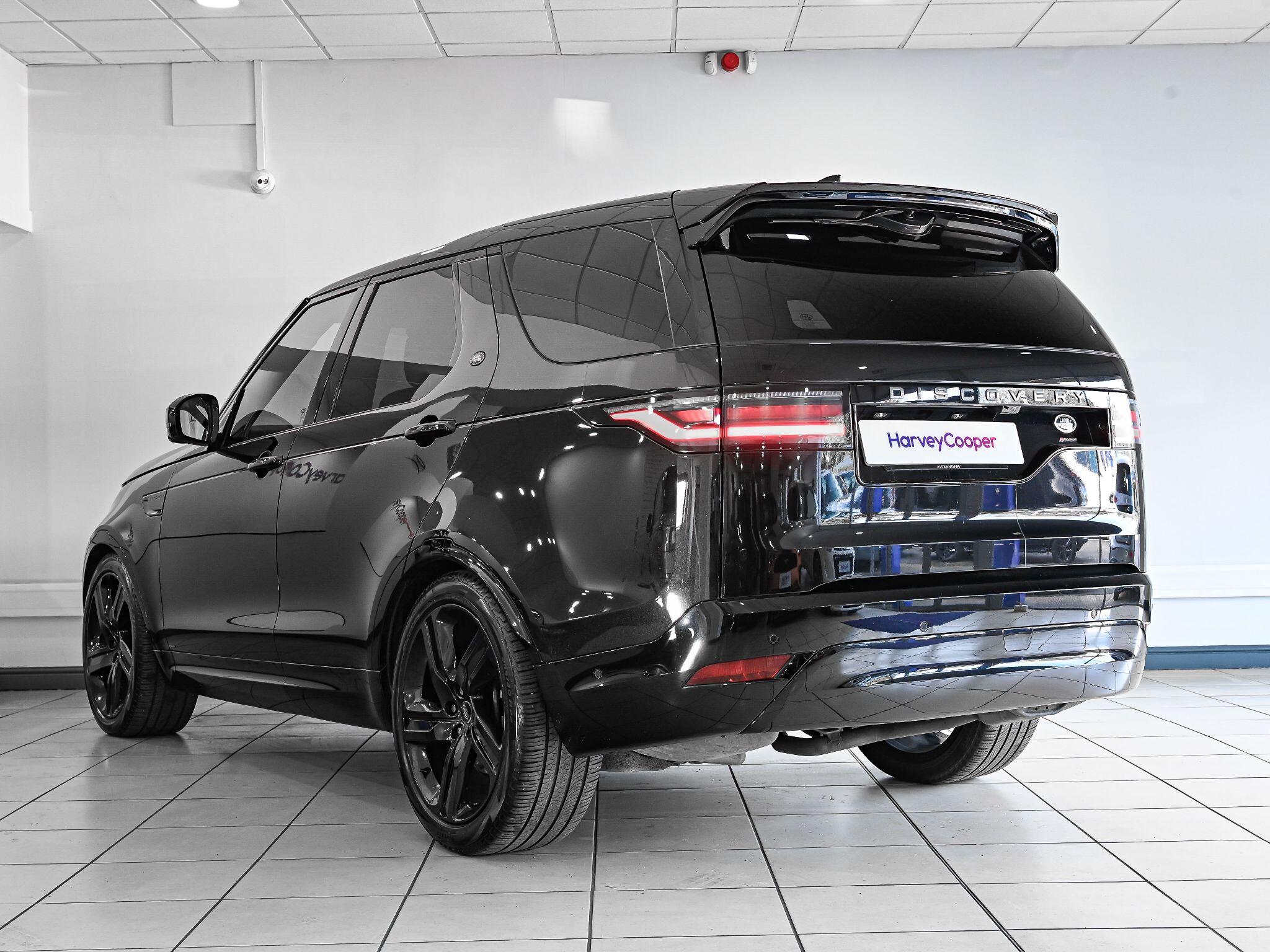 Land Rover Discovery view 5