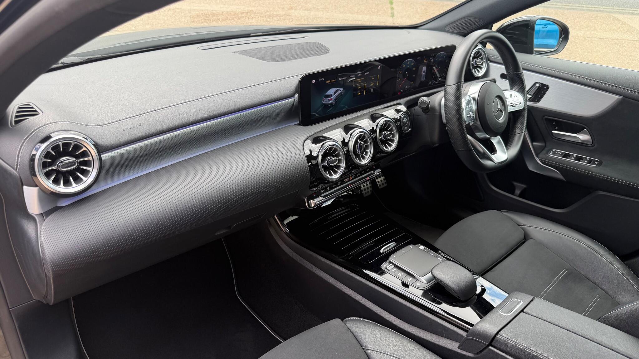 Mercedes-Benz A-Class view 27