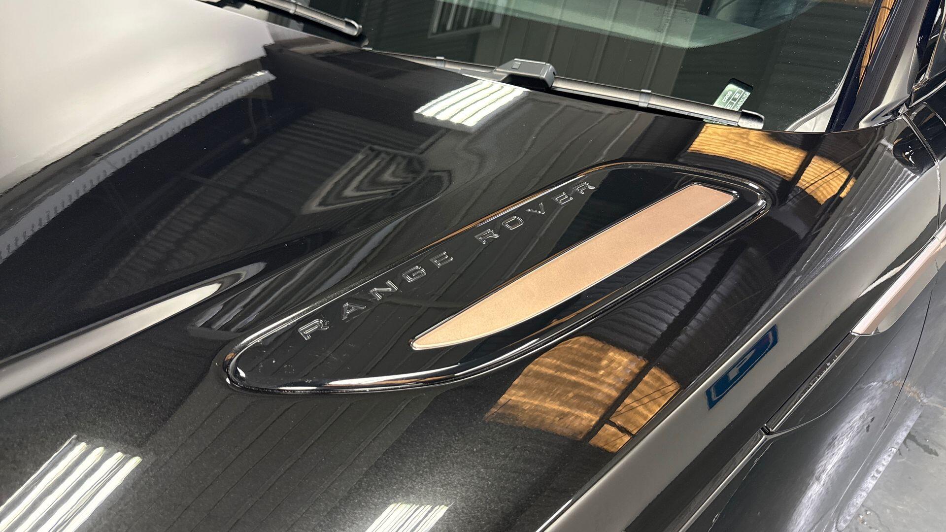 Land Rover Range Rover Velar view 20