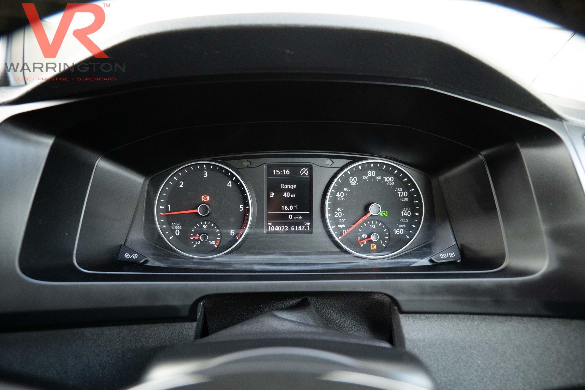 Volkswagen Transporter view 24