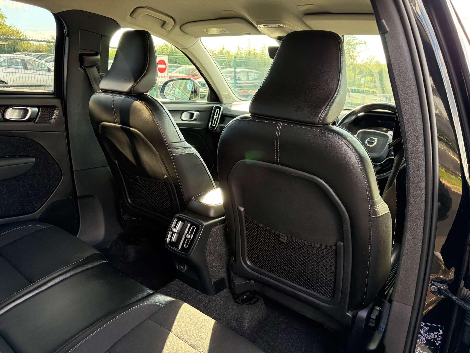 Volvo XC40 view 29