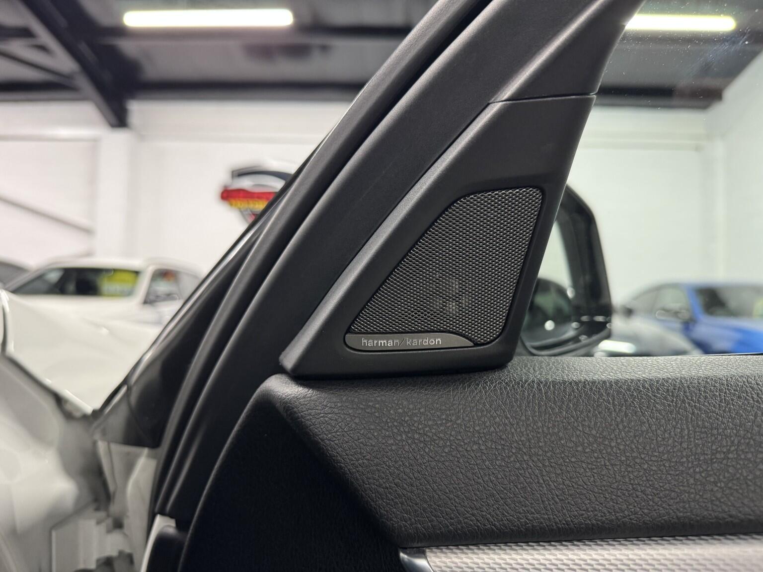 BMW 5 Series view 6