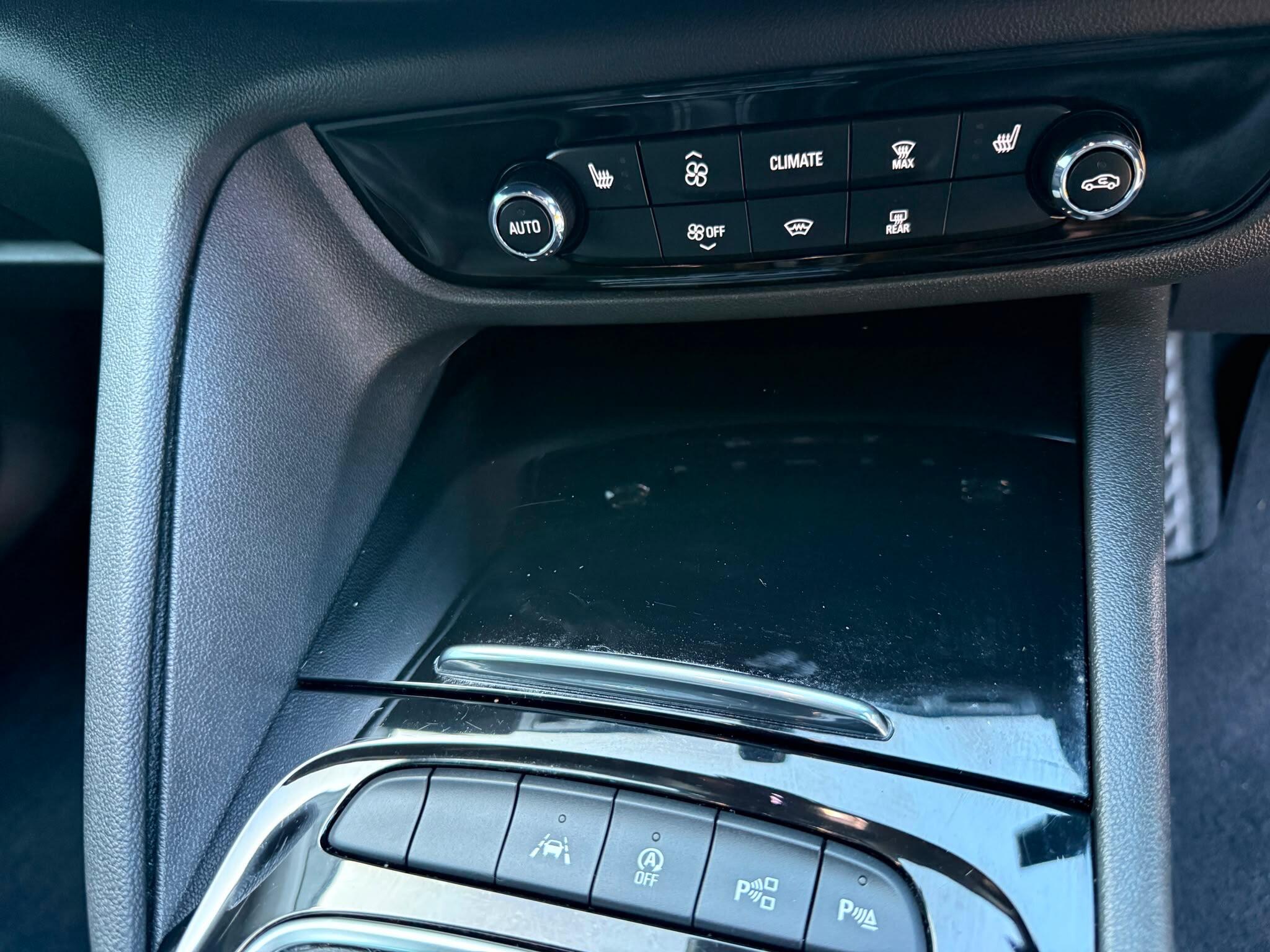 Vauxhall Insignia view 20