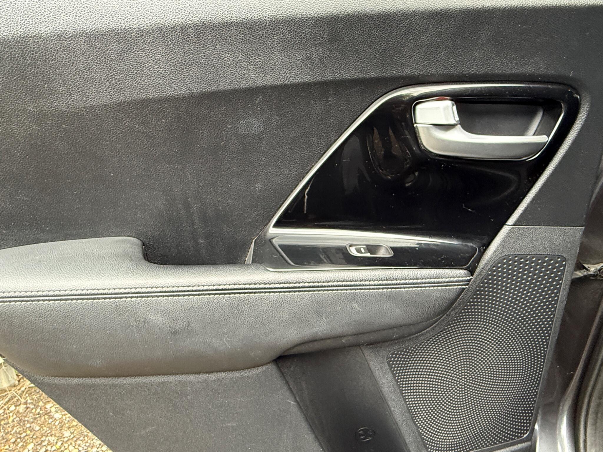 2018 Kia Niro image 34