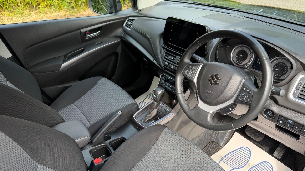 Suzuki S-Cross view 10