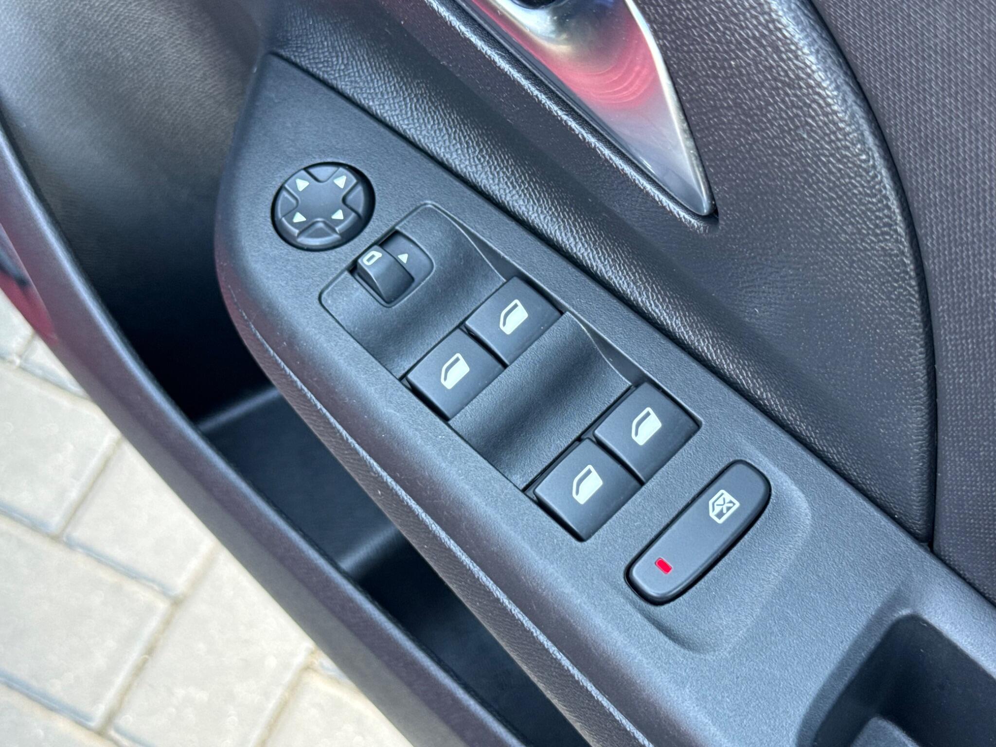 Vauxhall Corsa view 34