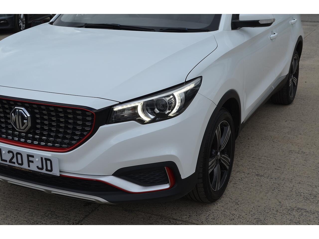 MG ZS view 41