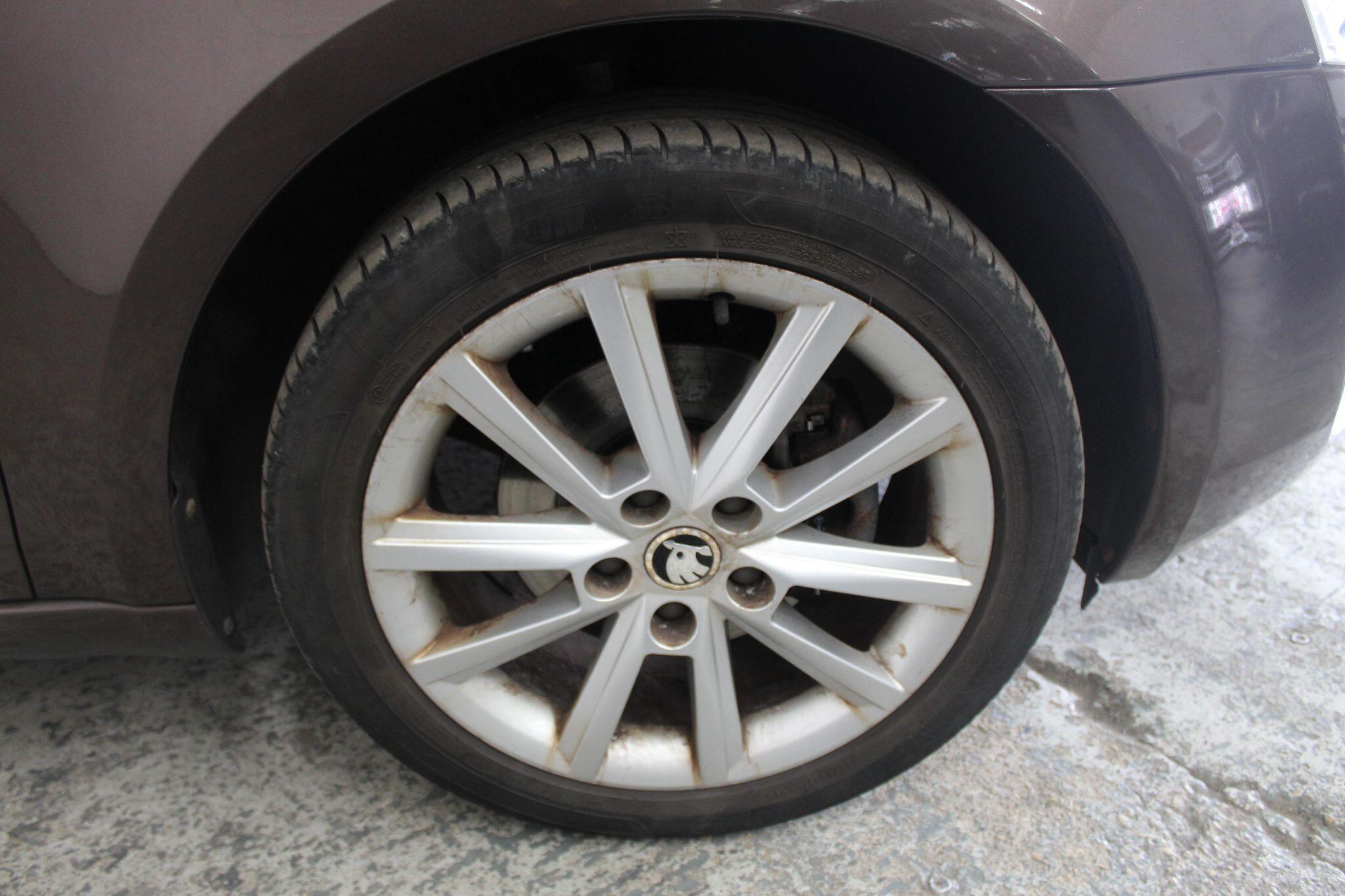 Skoda Octavia view 52