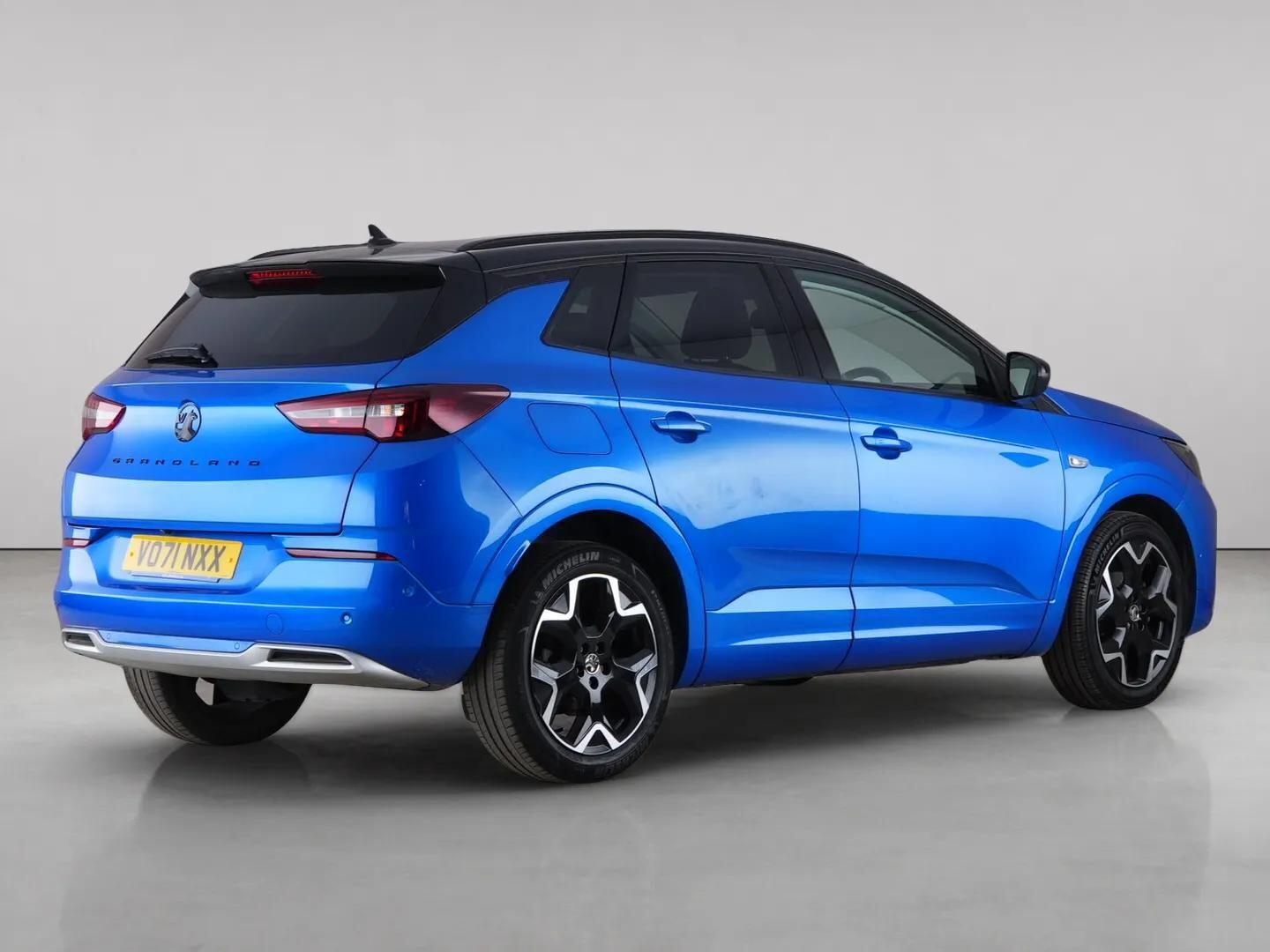 Vauxhall Grandland X view 6