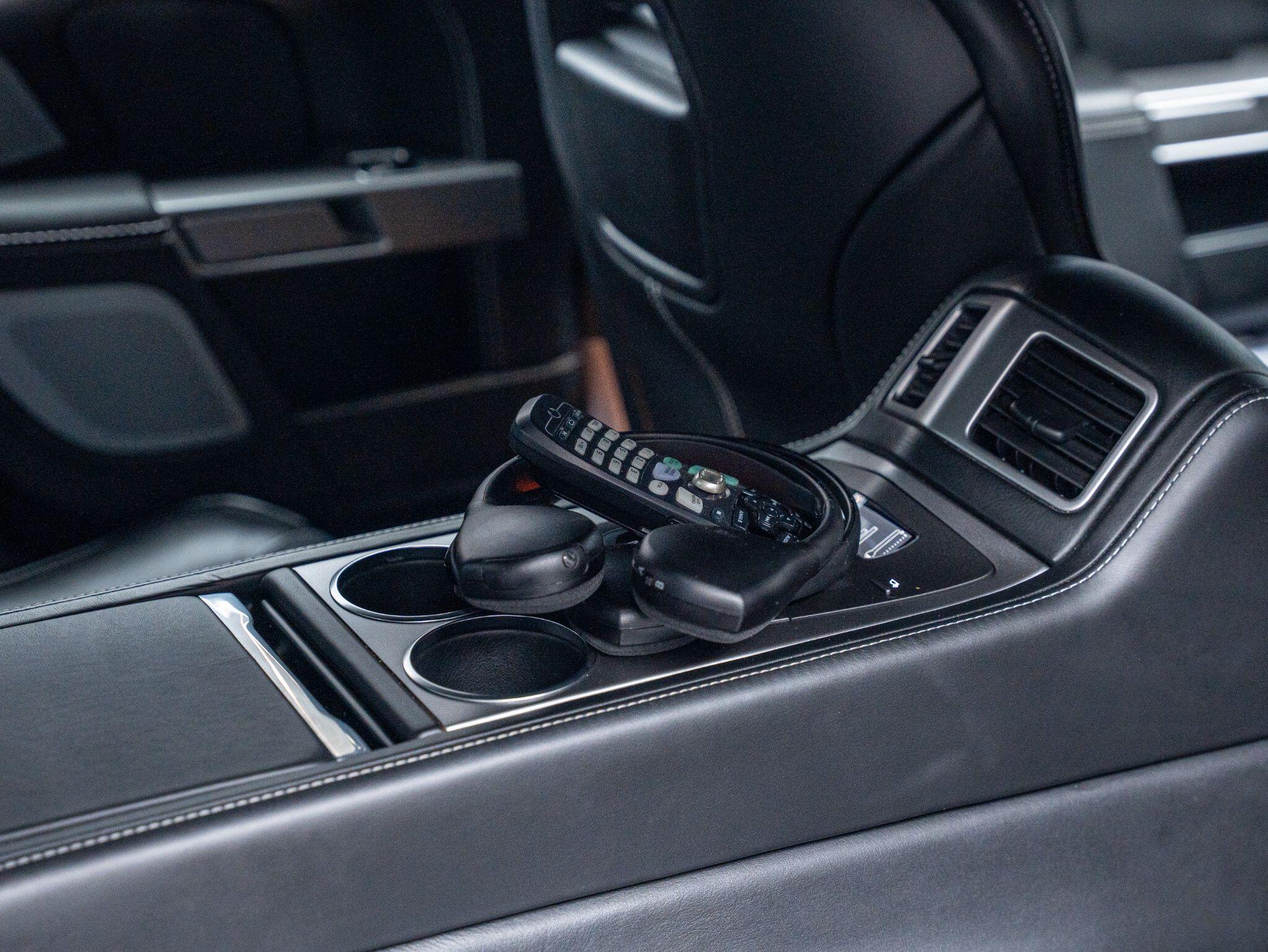 Aston Martin Rapide view 10