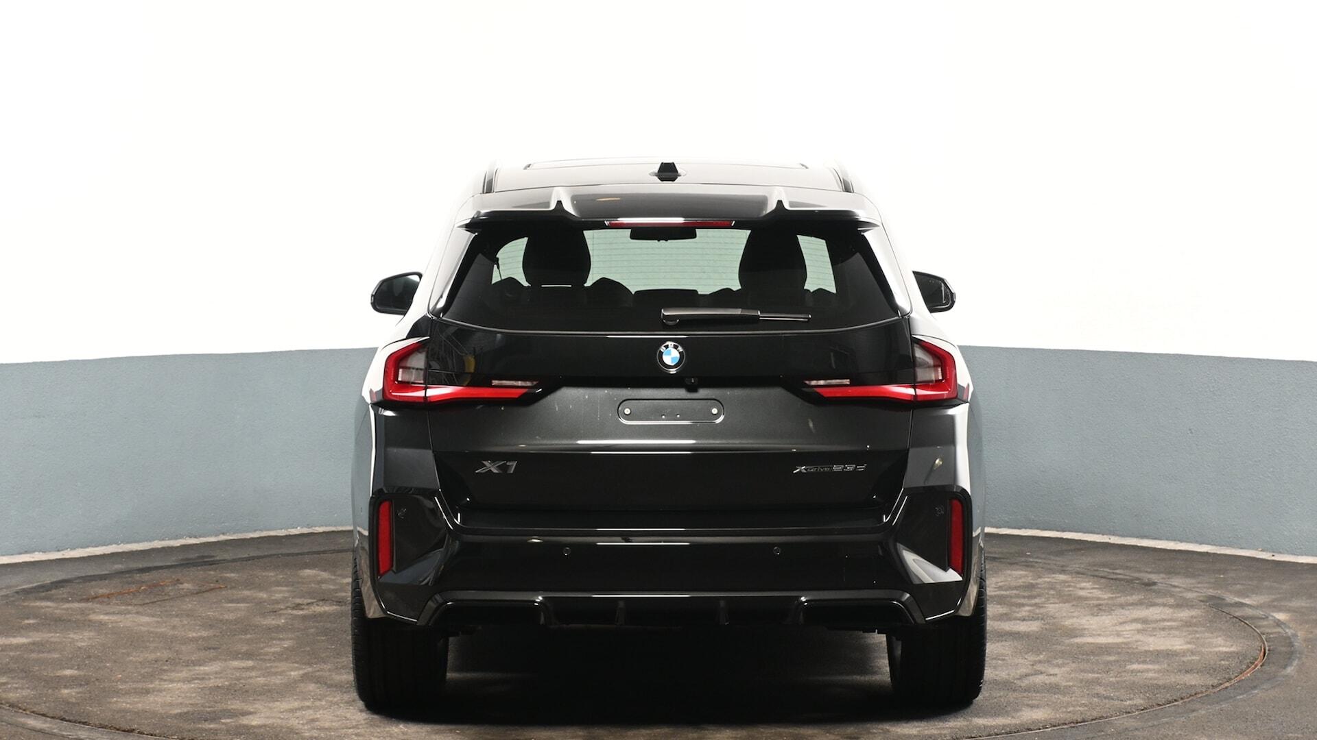 BMW X1 view 15