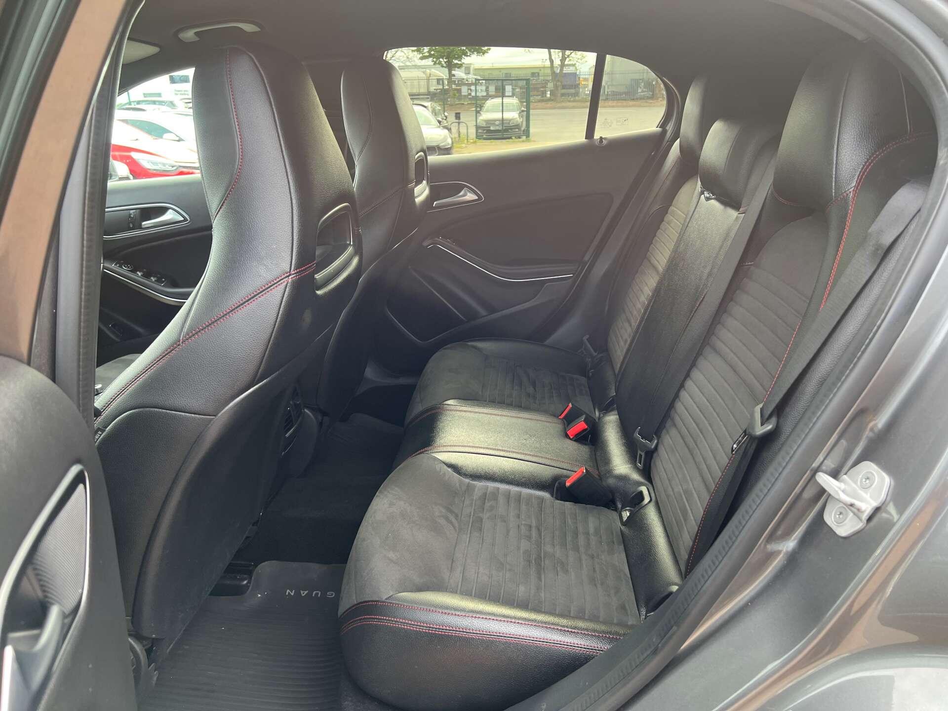 Mercedes-Benz GLA view 34