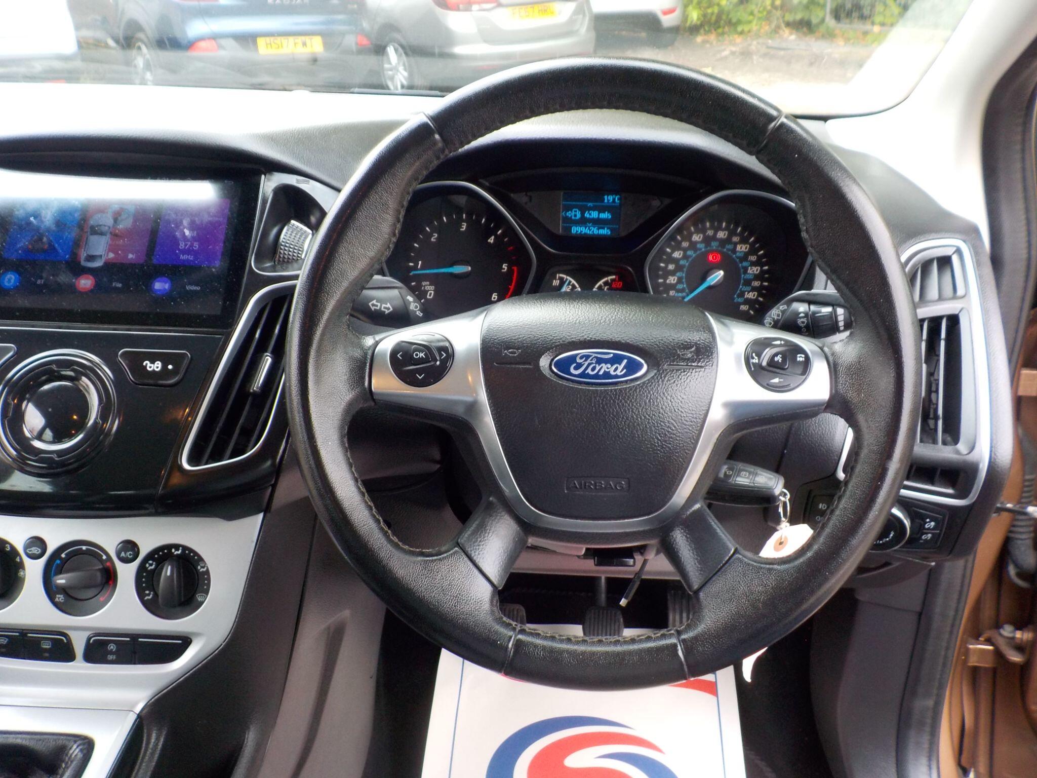 Ford Focus 1.6 TDCi Zetec Euro 5 (s/s) 5dr