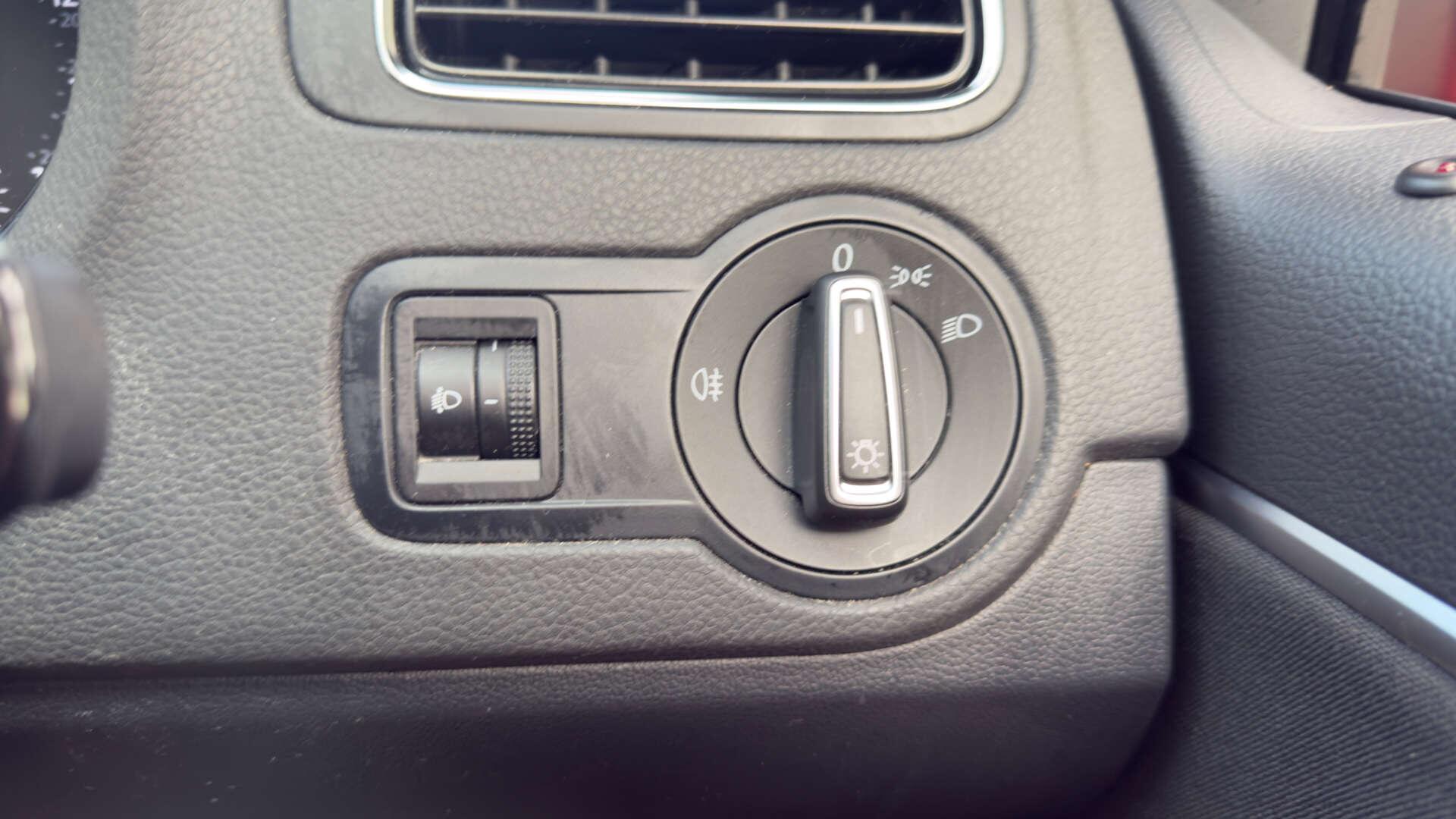 Volkswagen Polo view 18