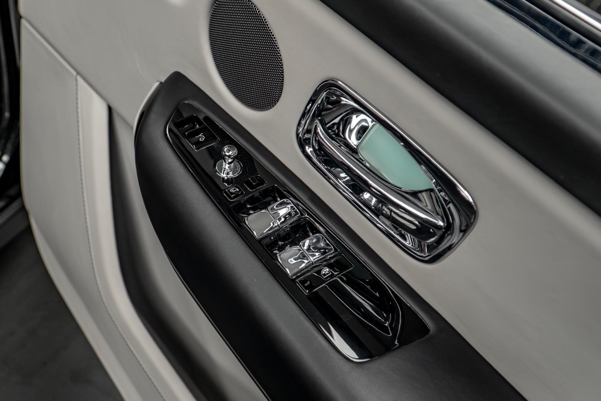 Rolls-Royce Cullinan view 32