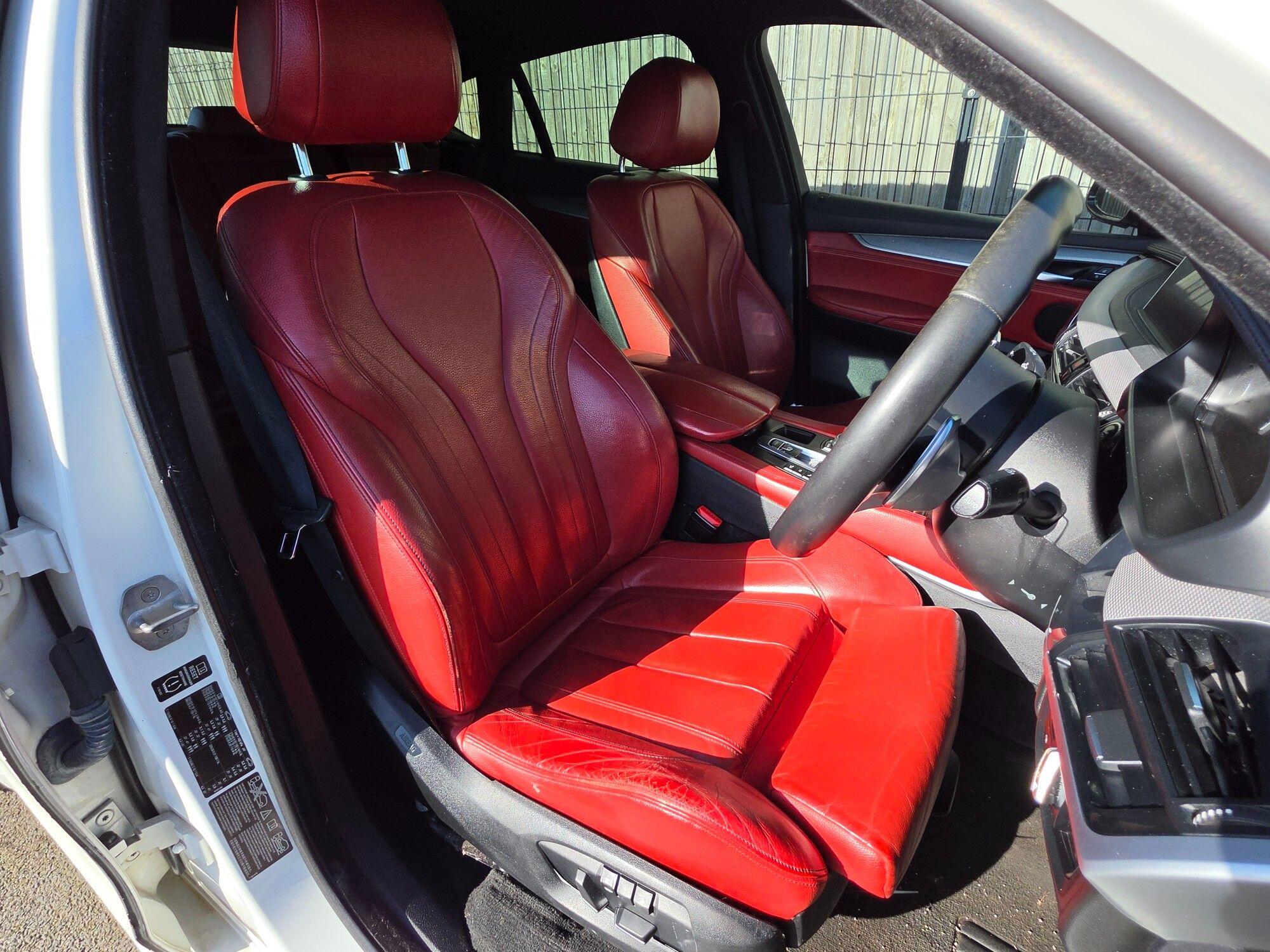 BMW X6 view 9